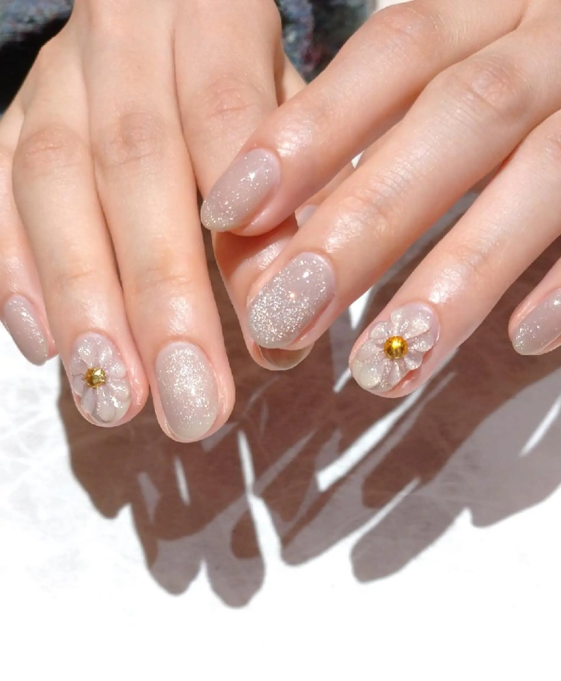 ネイル マグネットネイル シンプルネイル ハンドネイル 會田 瑠衣のネイルデザイン