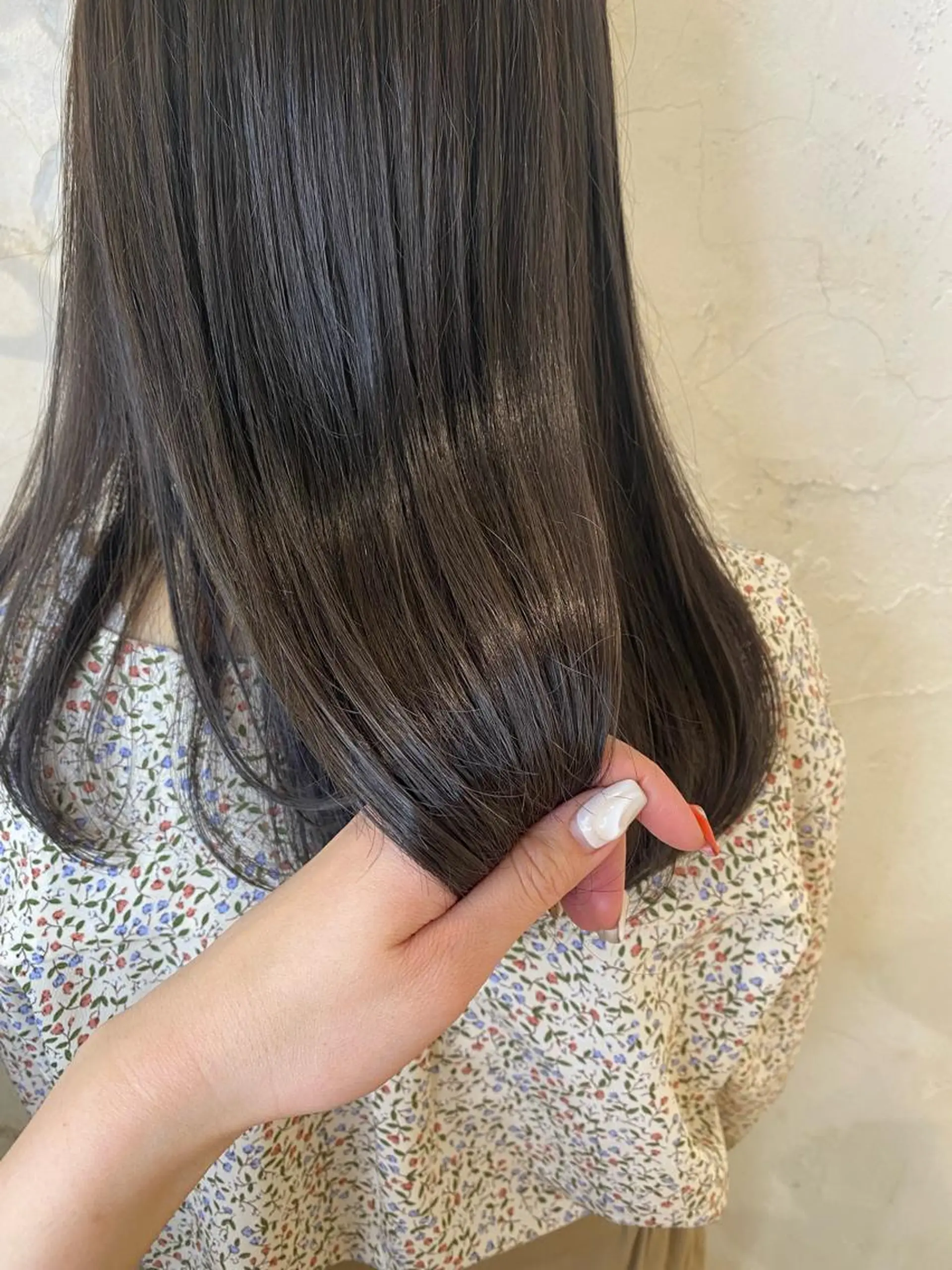 セミロング カラー グレージュ イルミナカラー ラベンダーカラー ラベンダーグレージュ ラベンダーグレー 【透明感カラー】 harunaのヘアスタイル