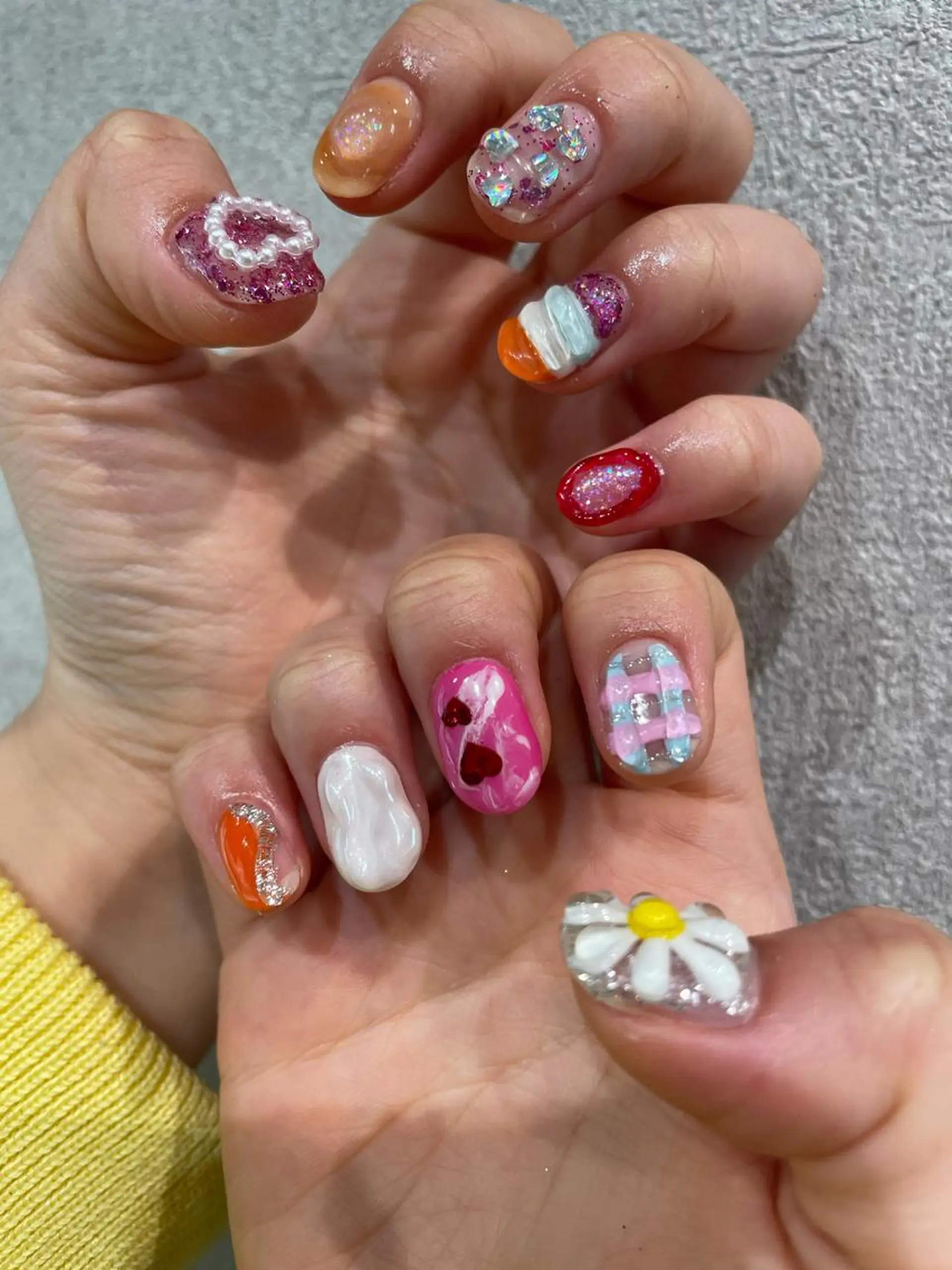 ネイル ぷっくりネイル ハンドネイル ナチュラル透明感🌱 小山美樹子のヘアスタイル