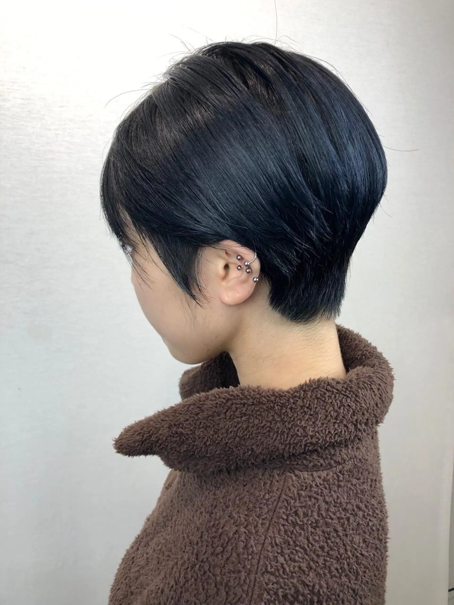 ショート カラー 黒髪 ブルーカラー ブルーブラック ダブルカラー カット 🤍2nd🤍田所 美希のヘアスタイル