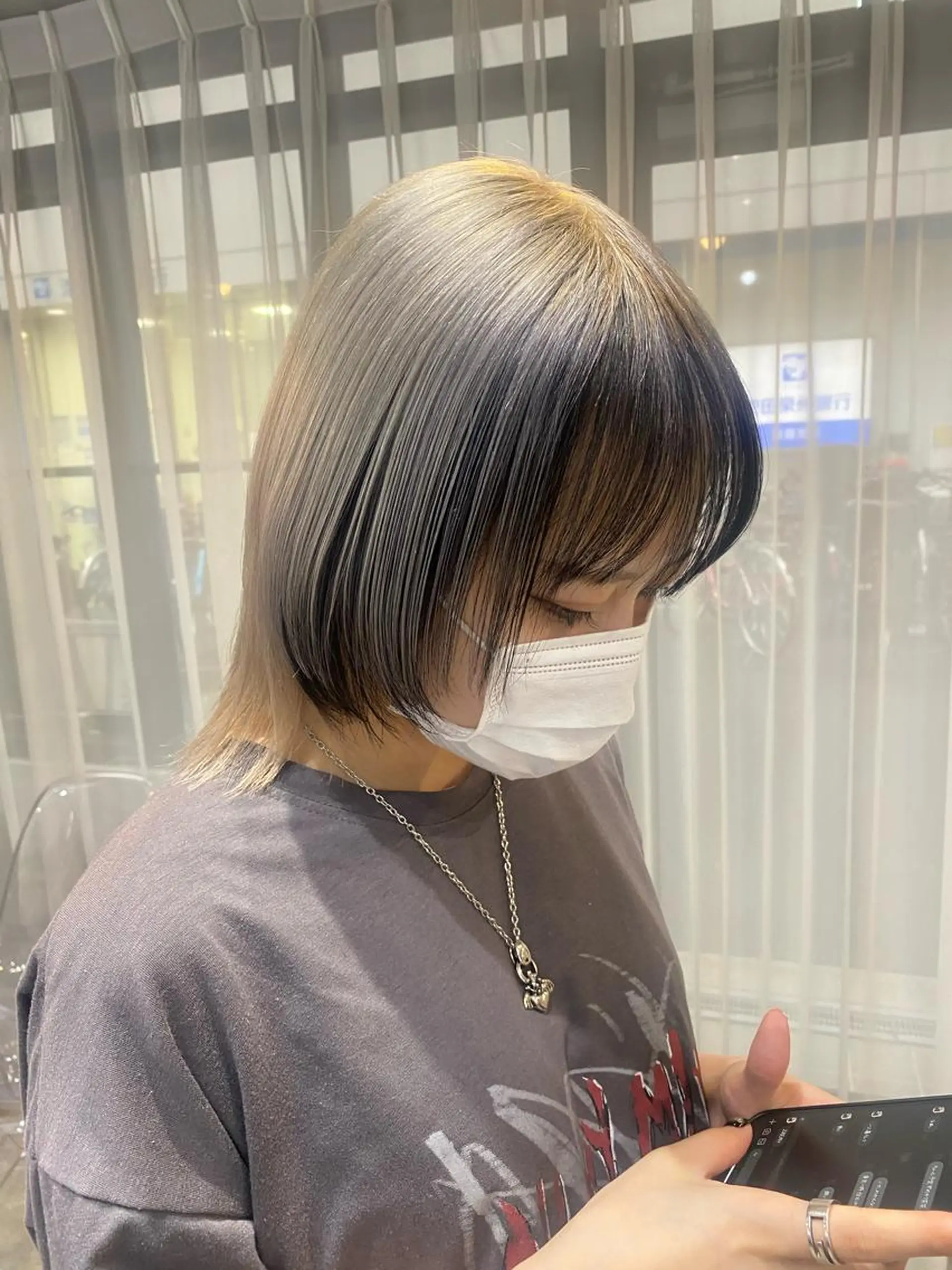 セミロング カラー 原田 朱里のヘアスタイル