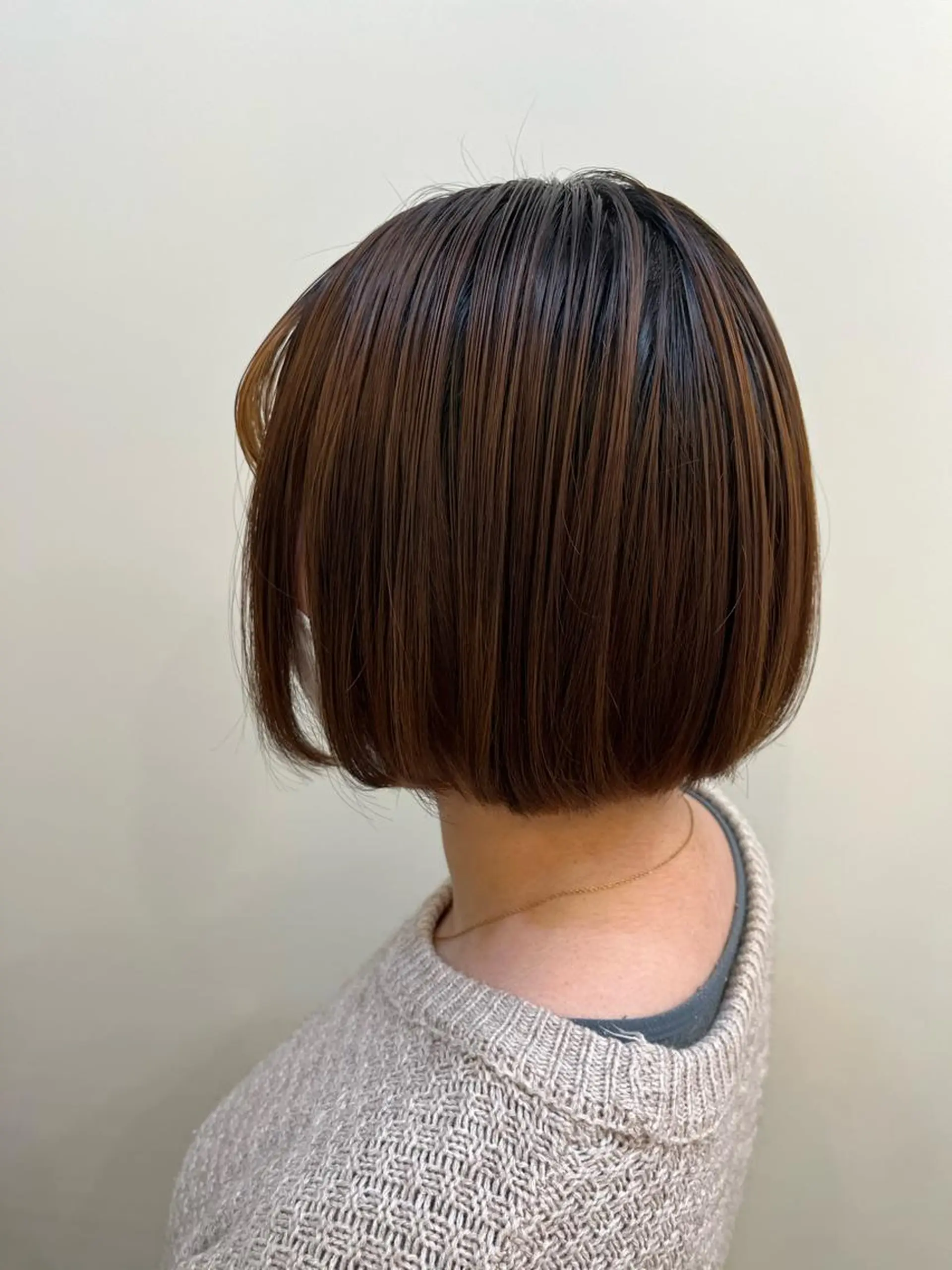 ミディアム カット 伊藤 由妃乃のヘアスタイル