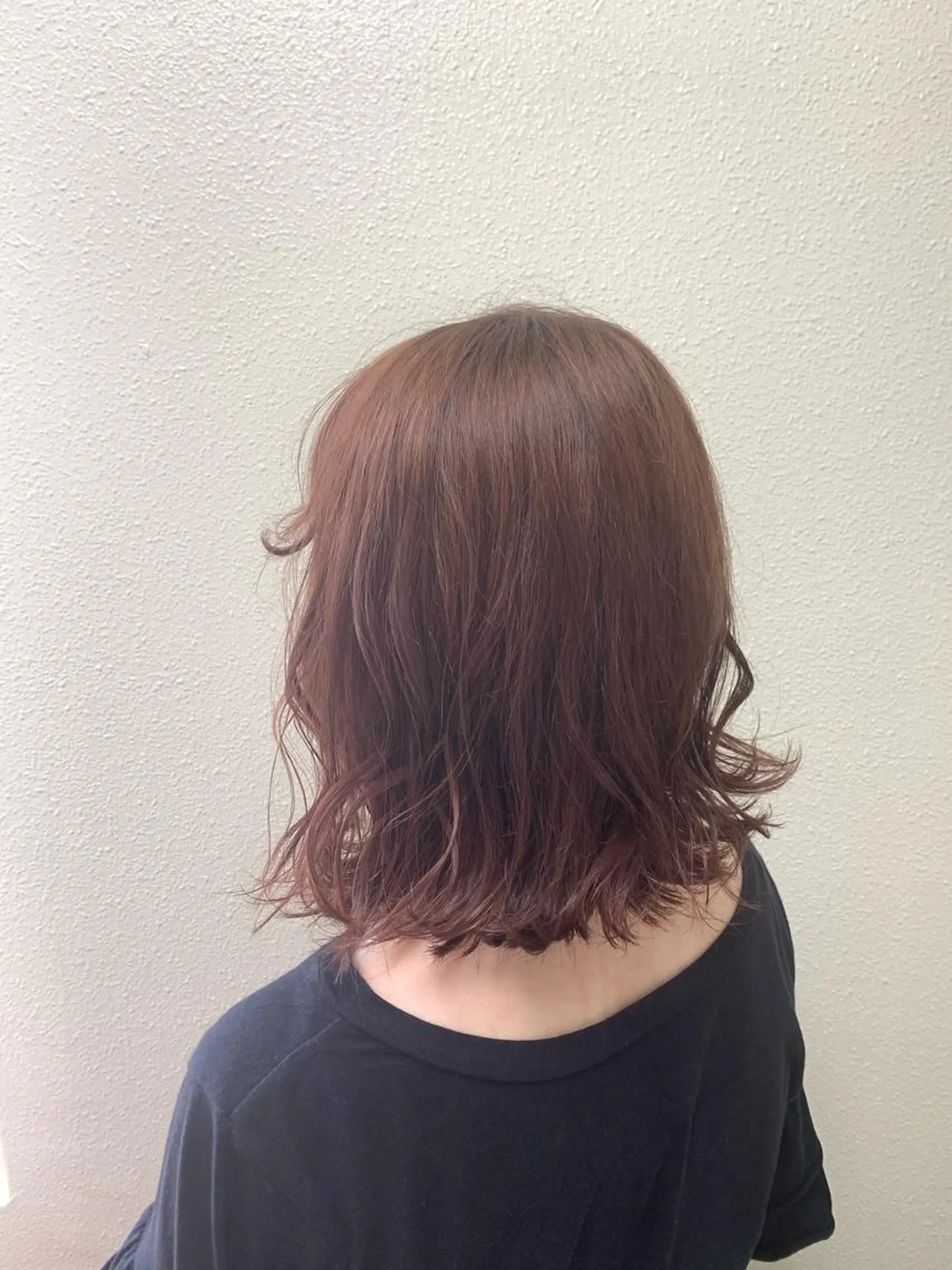 ミディアム カラー パーマ ヘアアレンジ メンズ キッズ ネイル マツエク・マツパ 切りっぱなしヘアボブ ミディアムヘアRYOのヘアスタイル