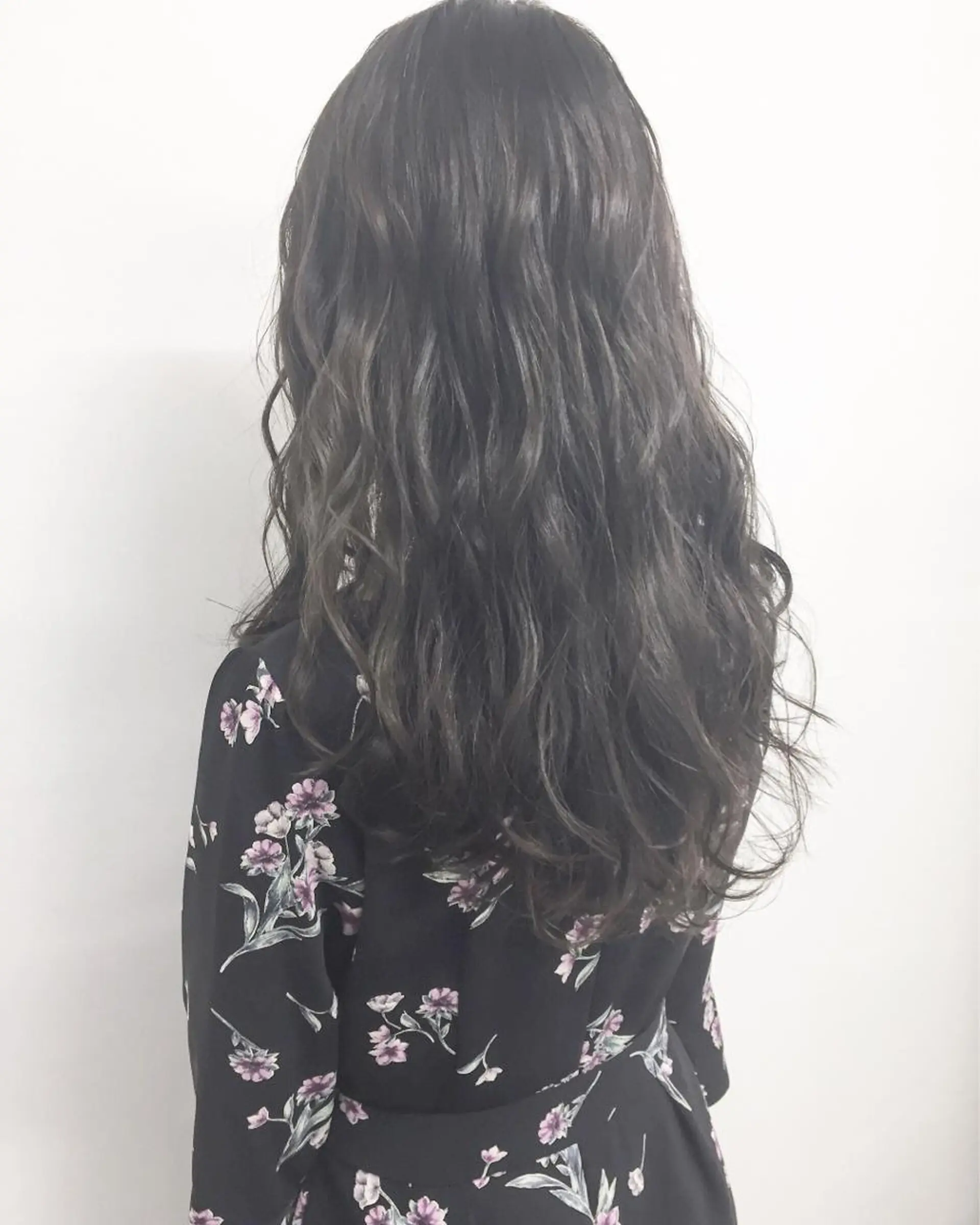 ロング カラー カット ヘアカラー 肌に馴染む暗髪 梅田・増田のヘアスタイル