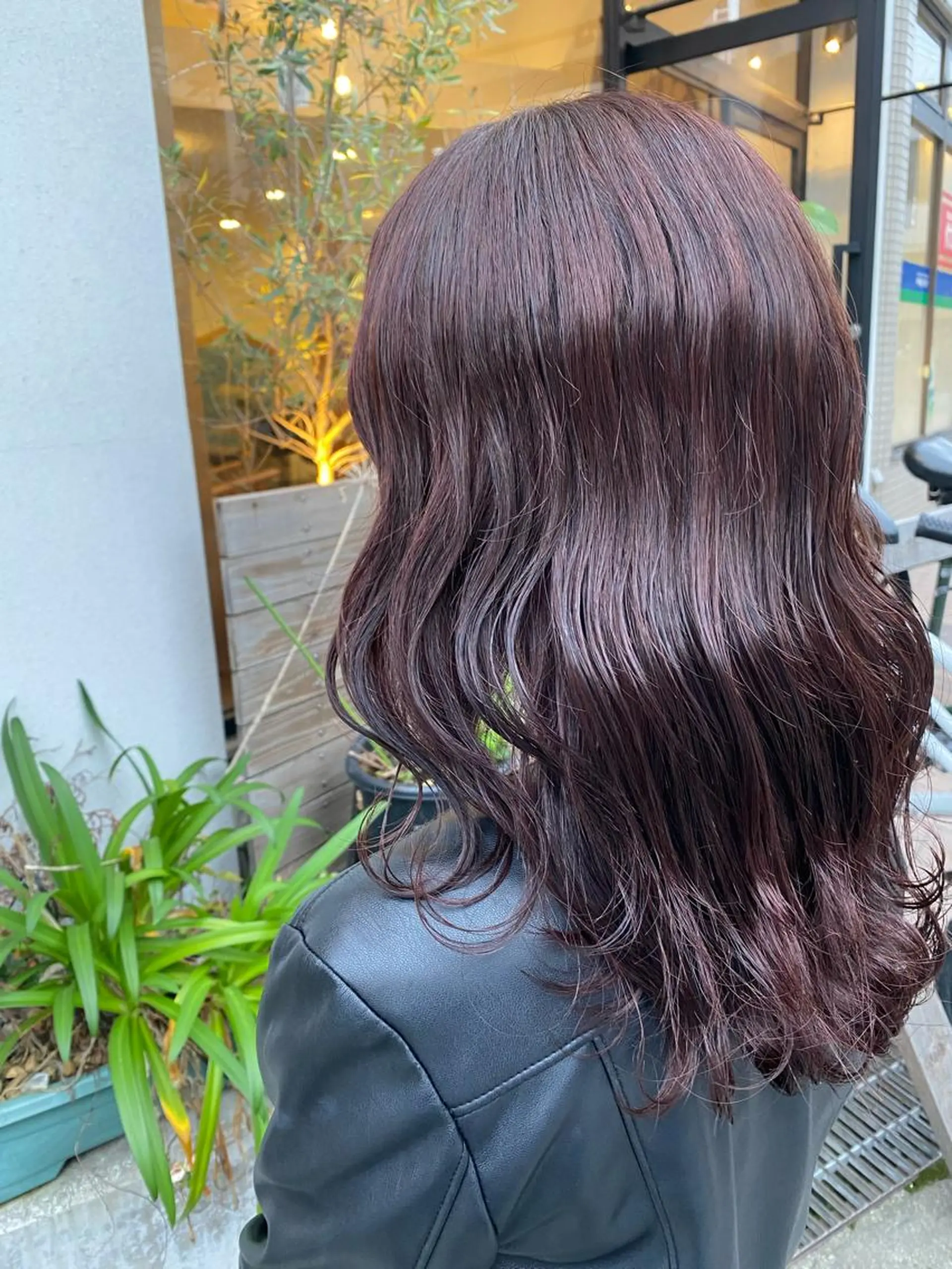 セミロング カラー 髪質改善 大内翔太のヘアスタイル