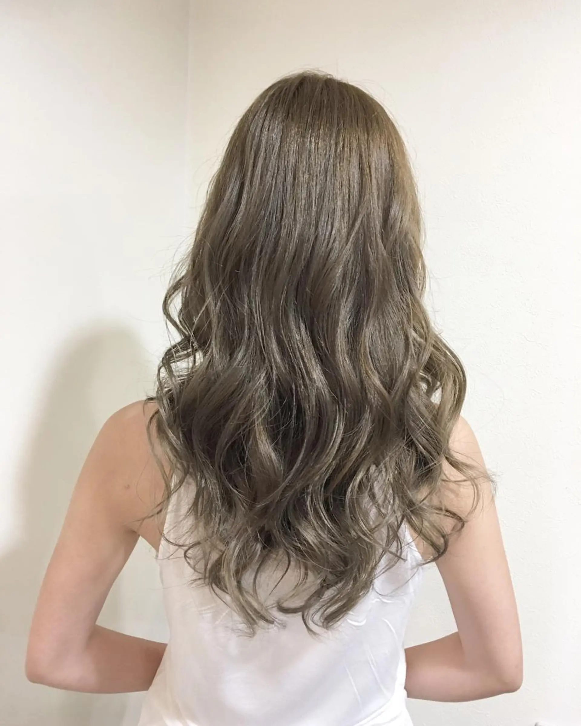 ロング ヤマグチ ヒカルのヘアスタイル