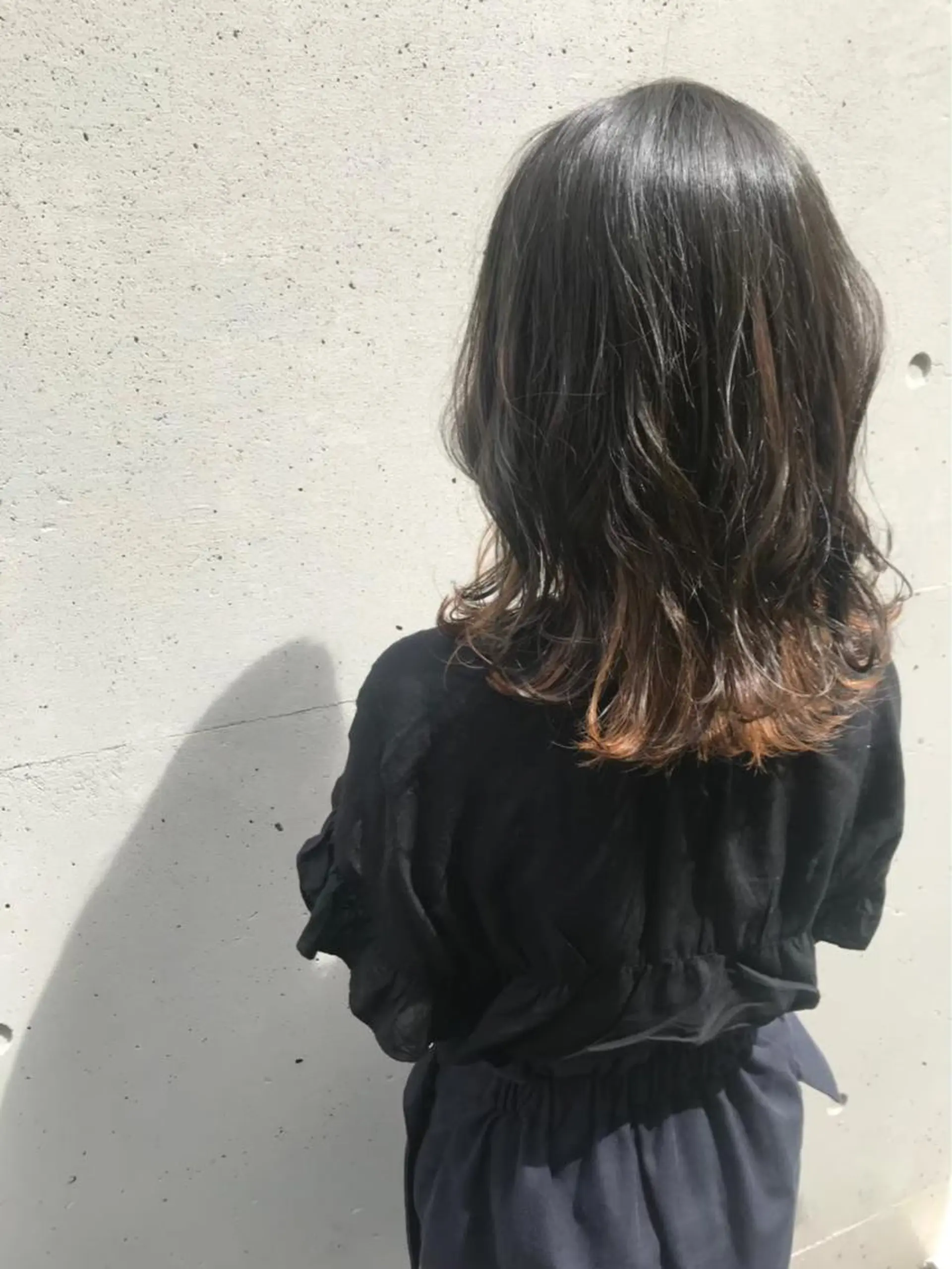 セミロング カラー putri 副店長 岸本　拓真のヘアスタイル