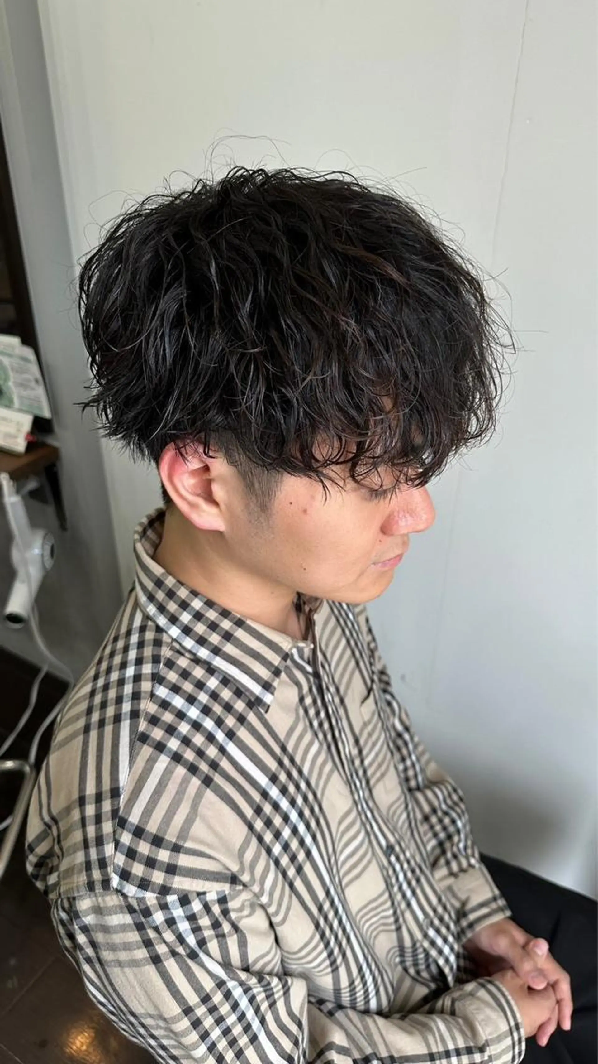 パーマ メンズ メンズバレイヤージュ メンズブリーチ メンズハイライト メンズインナーカラー メンズ韓国風 カット パーマ newi大分 /髪質改善のヘアスタイル