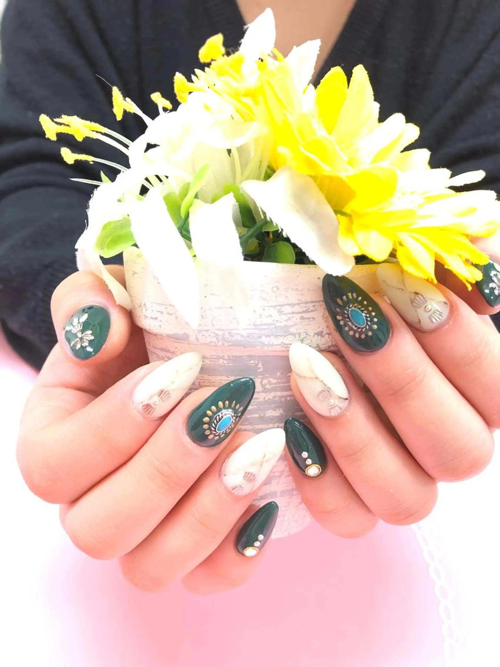 ネイル ユリシスネイル 担当近藤のネイルデザイン