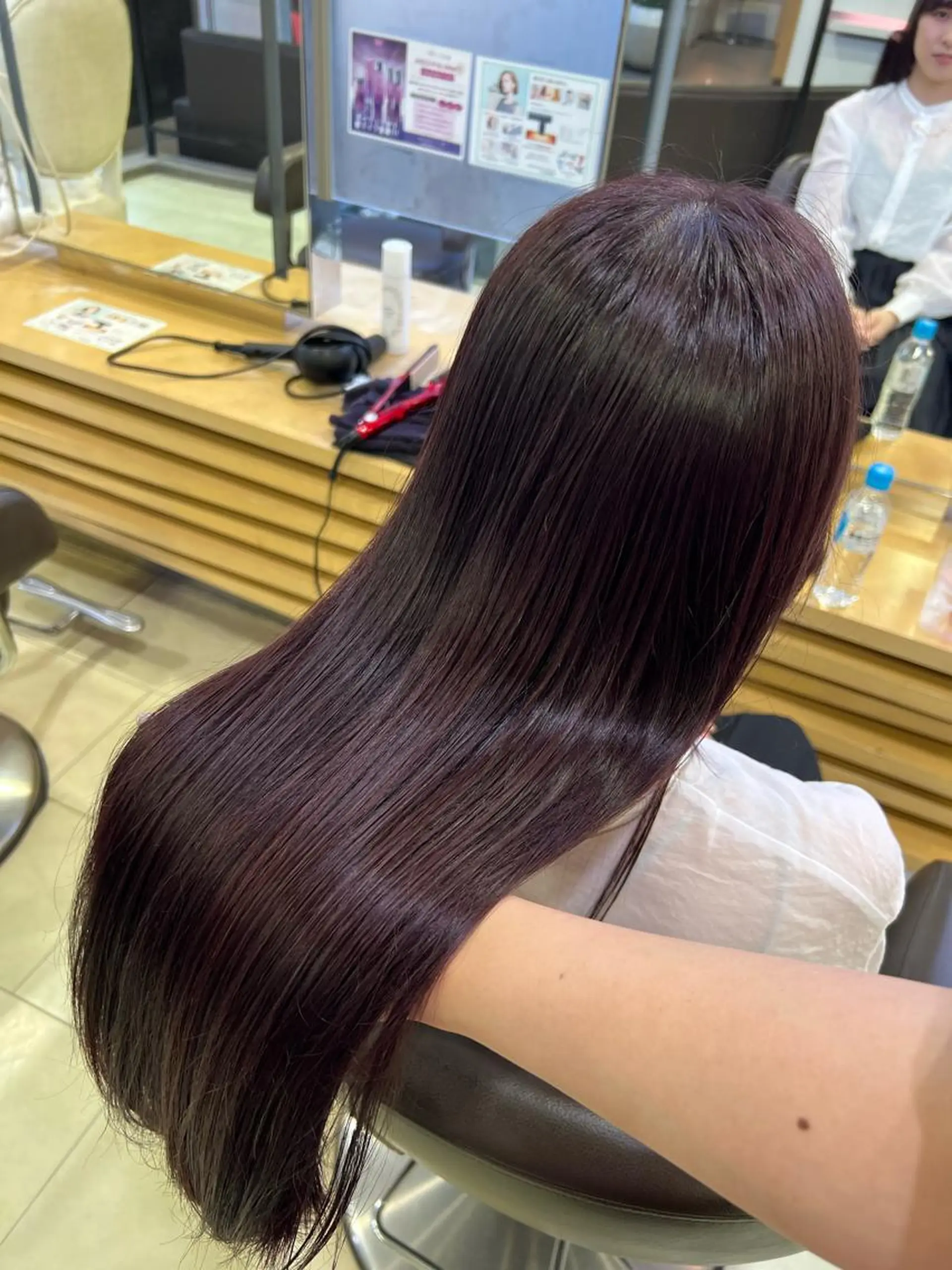 セミロング 暖色ｶﾗｰ/ﾚｲﾔｰ ｶｯﾄ/Yunaのヘアスタイル