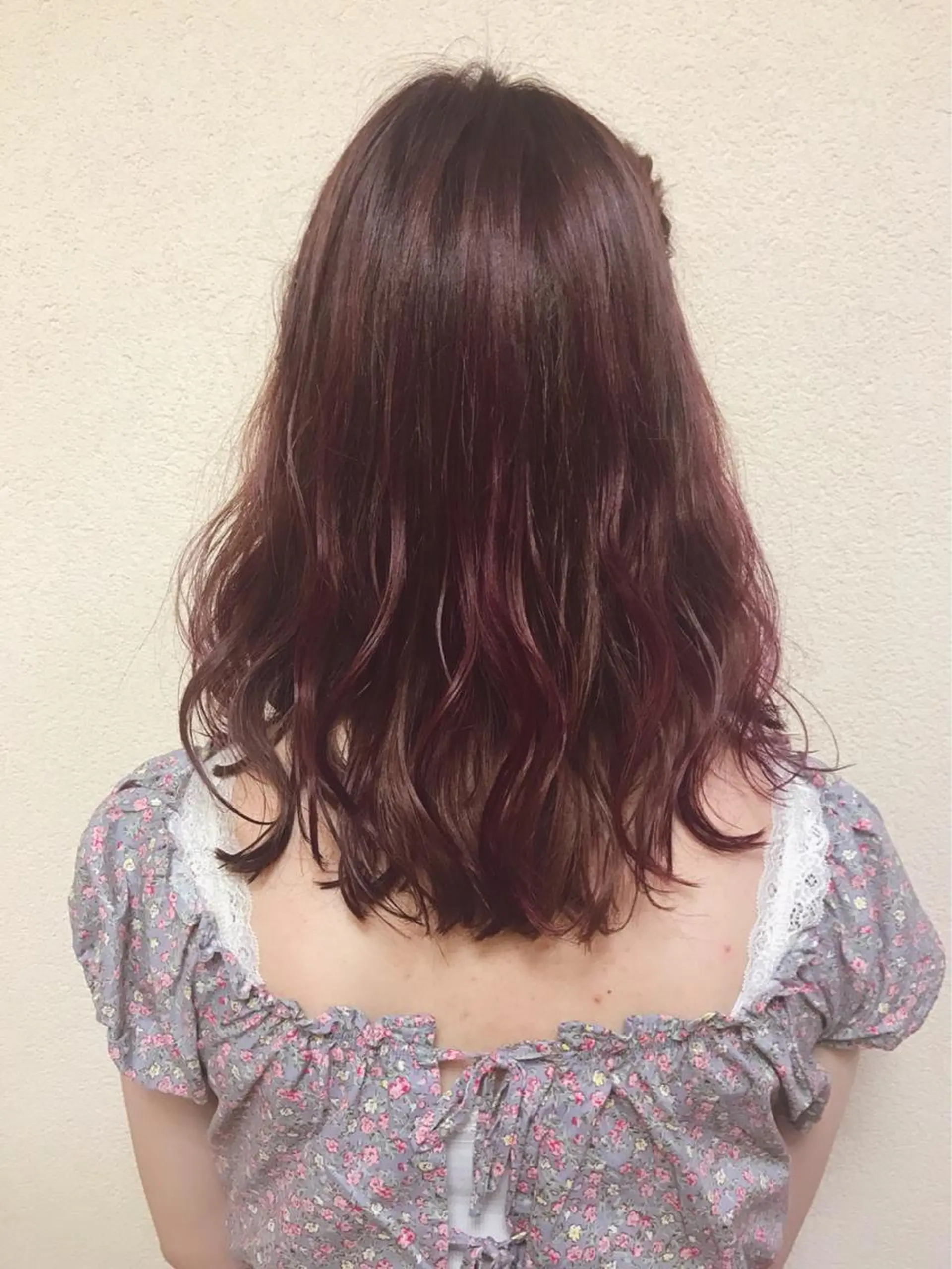 セミロング カラー バイオレットカラー 透明感カラー・ 髪質改善🩵イケダのヘアスタイル