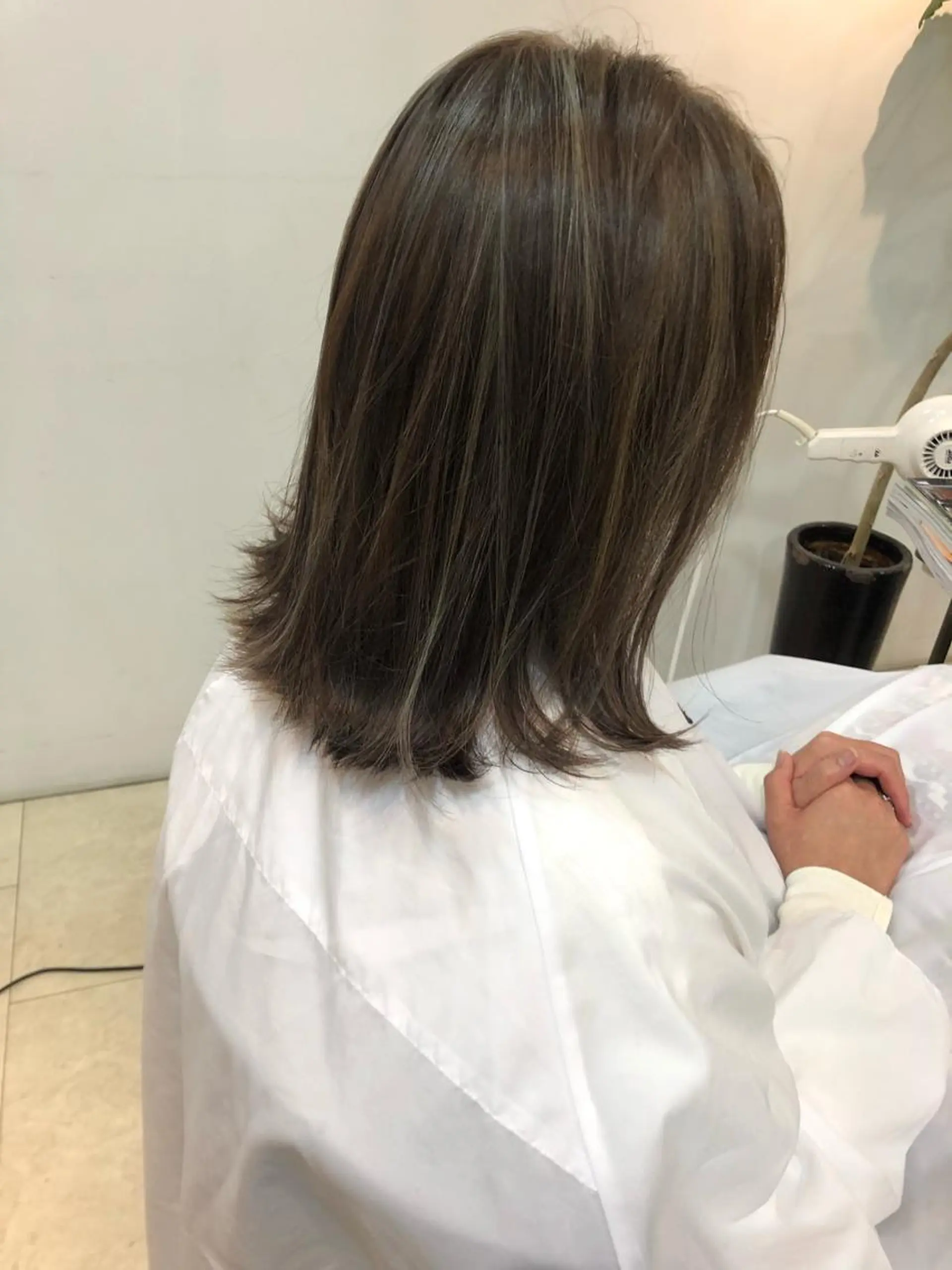 ミディアム カラー ハイライトカラー ハイライト 田中 貴大のヘアスタイル