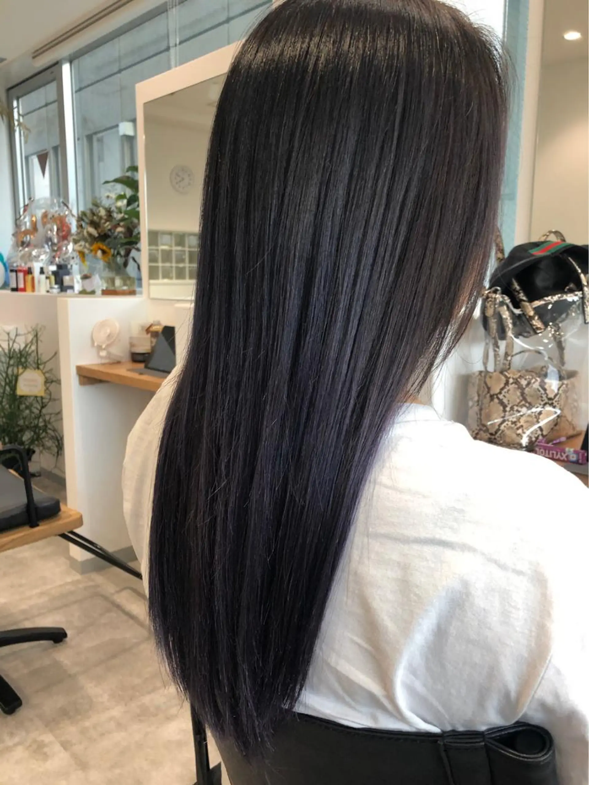 ミディアム アッシュ ハイライト レイヤーカット レイヤーカット/ 艶カラー/RYOMAのヘアスタイル