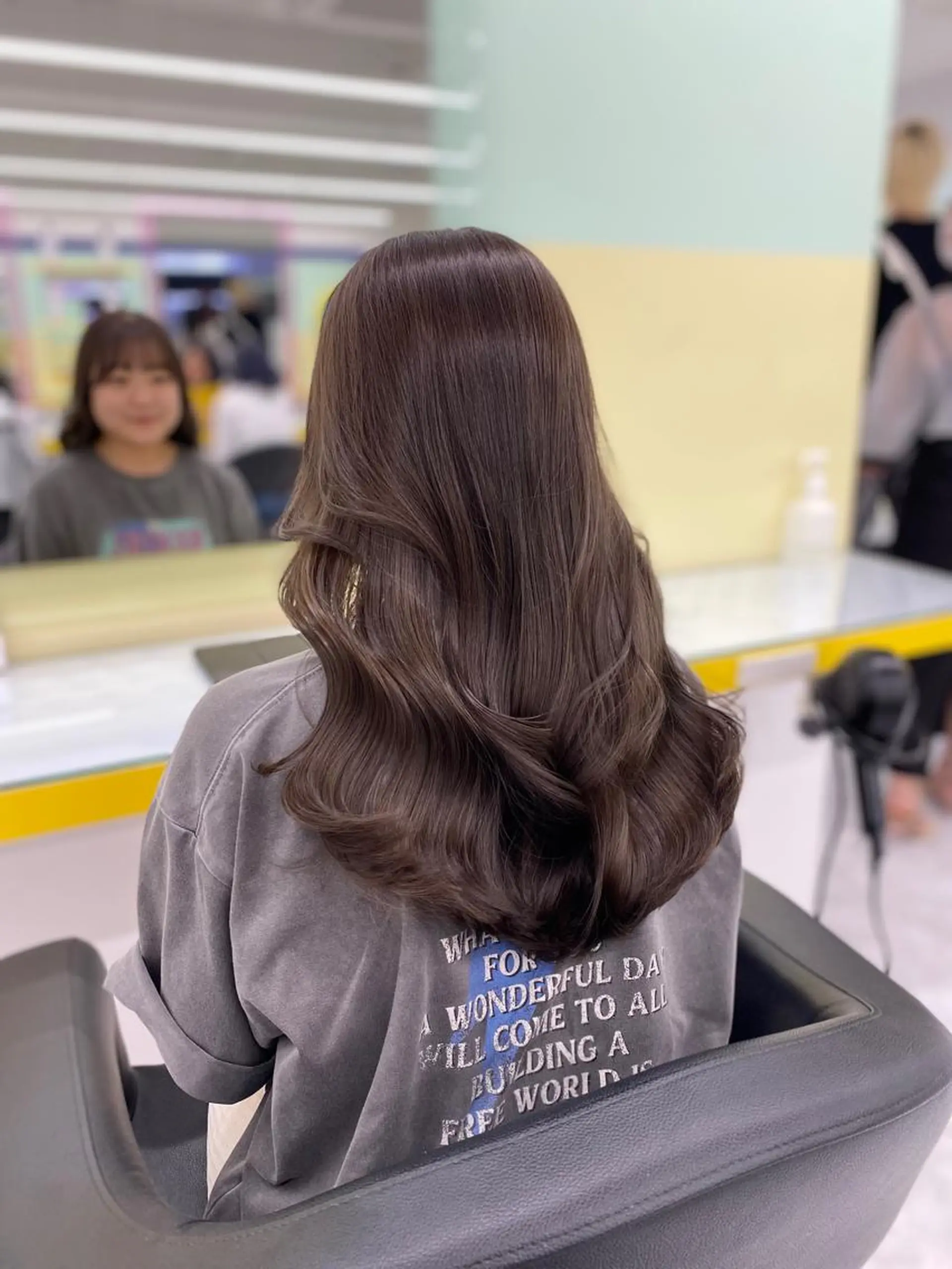 ロング カラー パーマ ヘアアレンジ メンズ キッズ ネイル マツエク・マツパ アイブロウ メンズブリーチ ブリーチ グレージュ ブリーチなしカラー 💖横浜ブリーチなし 💖MIHOのヘアスタイル
