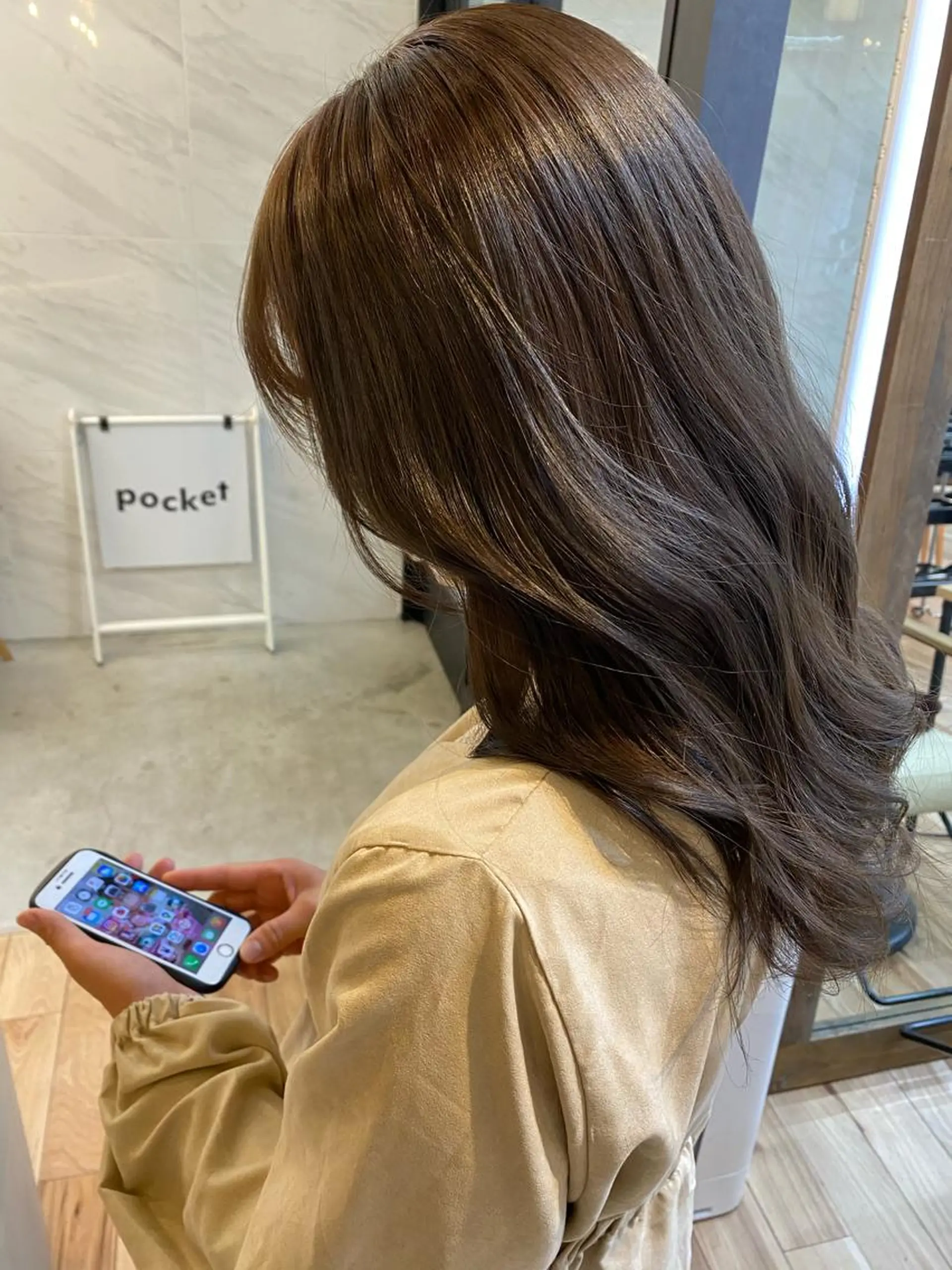セミロング カラー ココアグレージュ グレージュ 🎗大槻 武士🎗のヘアスタイル