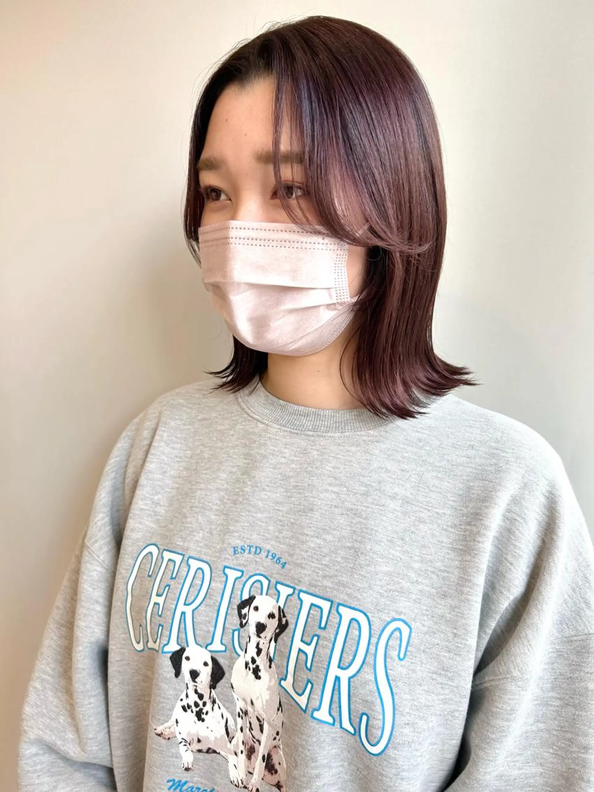 ミディアム カラー カット ヘアカラー トリートメント 山口 莉奈のヘアスタイル