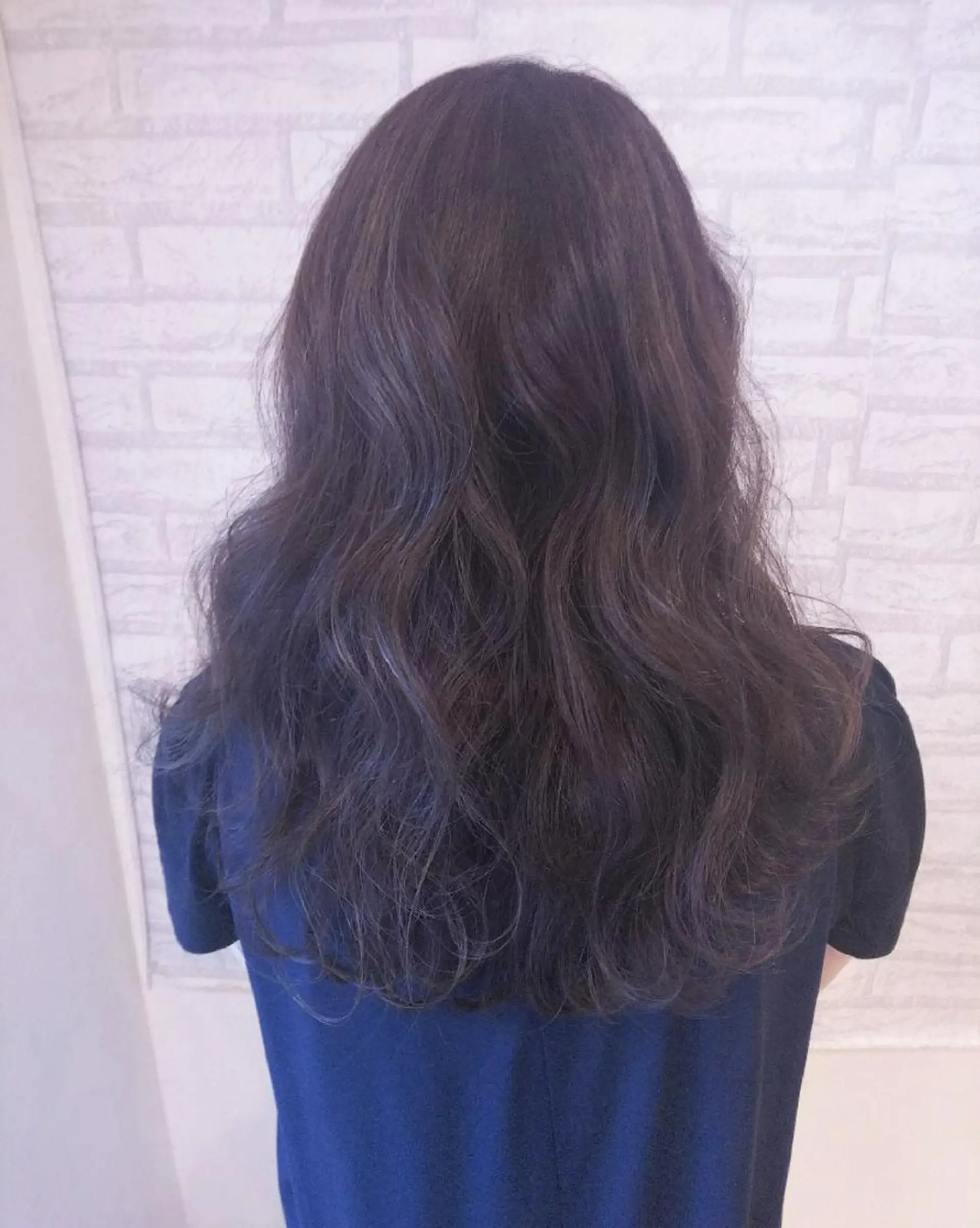 ロング カラー アッシュ アッシュグレー アッシュグレージュ グレージュ RU RIのヘアスタイル