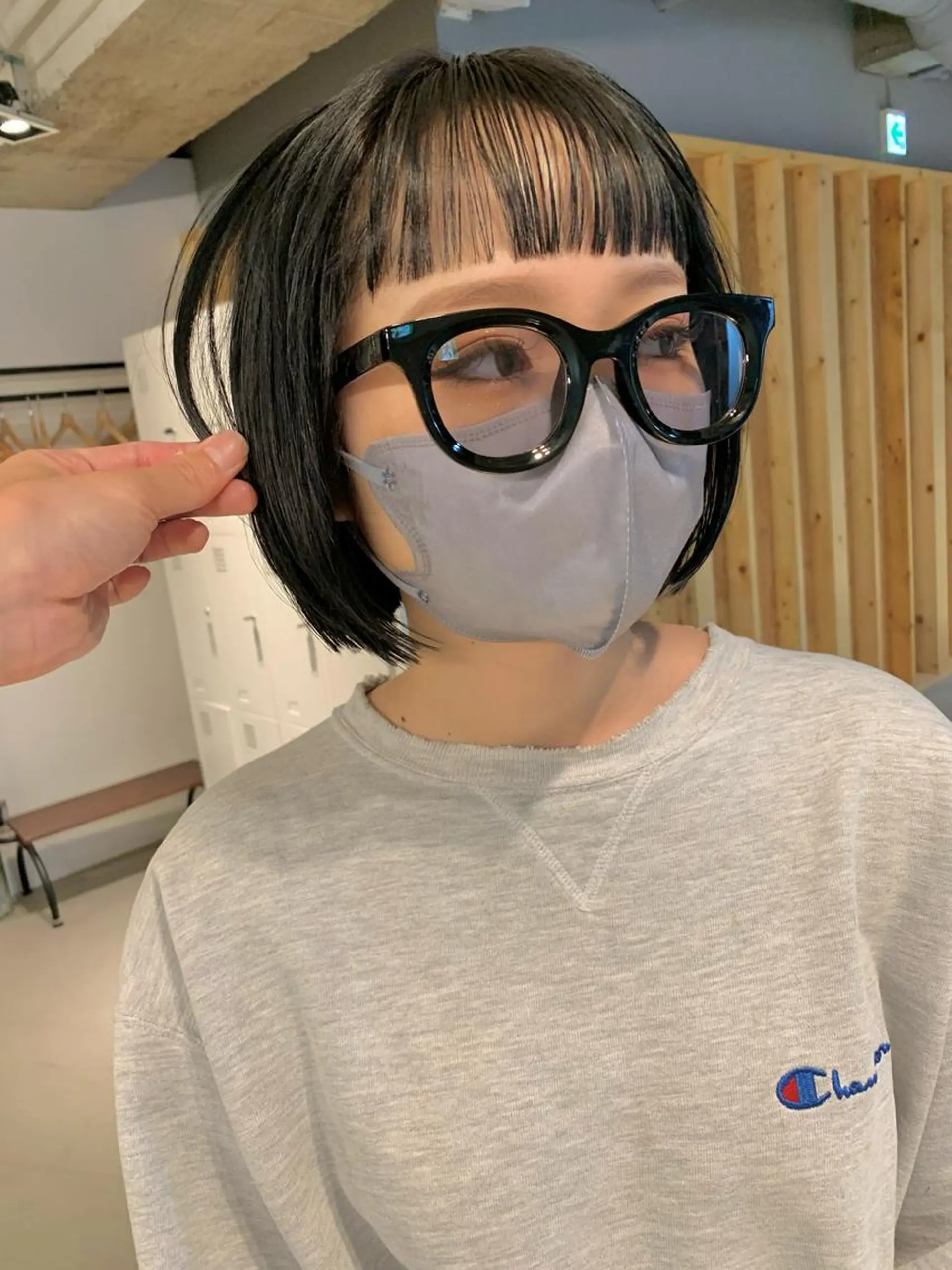 ショート カラー ショートボブ ボブ オン眉 ショートヘア tension 【テンション】のヘアスタイル