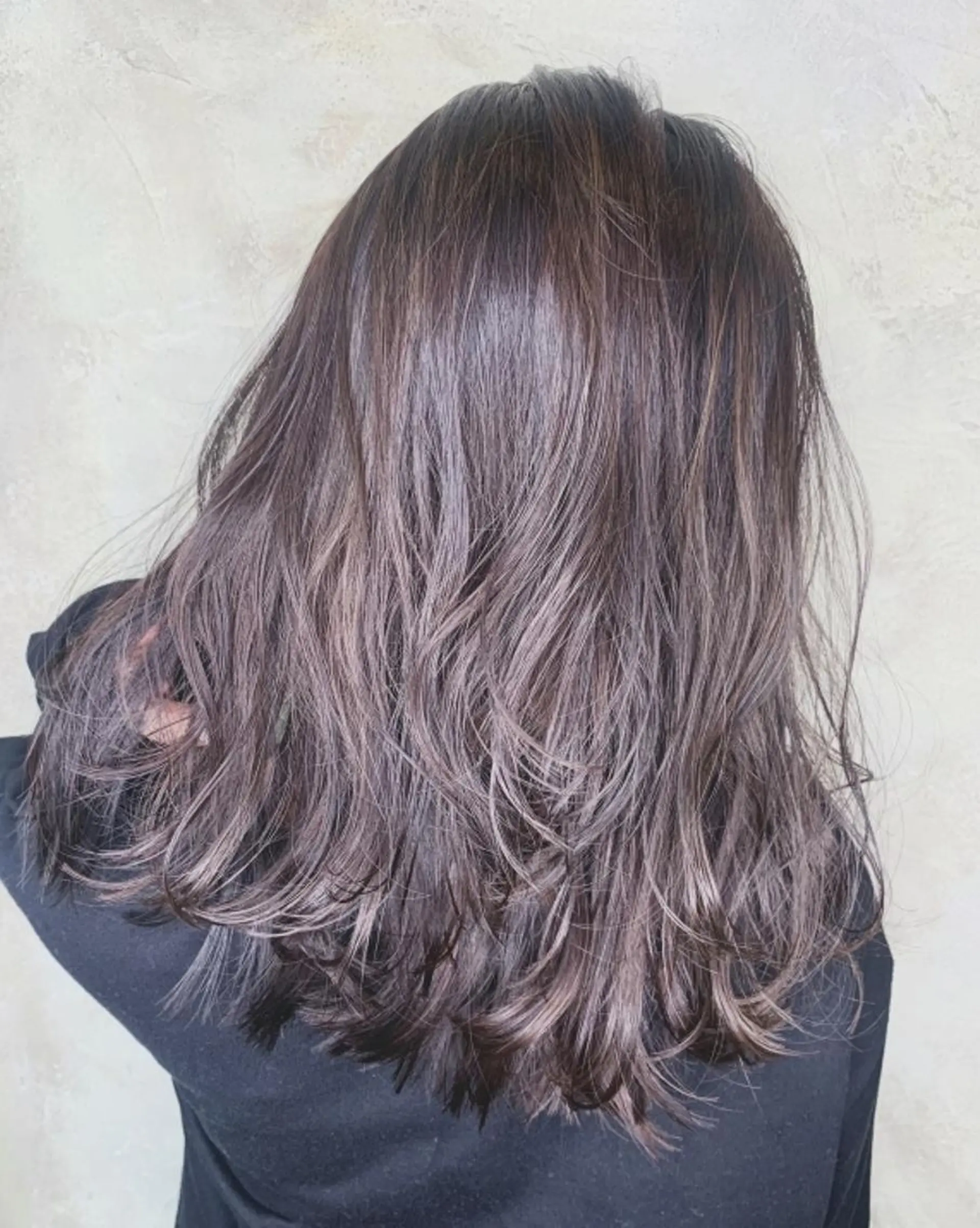 ミディアム ミディアムパーマ アッシュ アッシュブラウン ボブ 斜めバング カット ヘアカラー トリートメント N° aria 三軒茶屋のその他イメージ