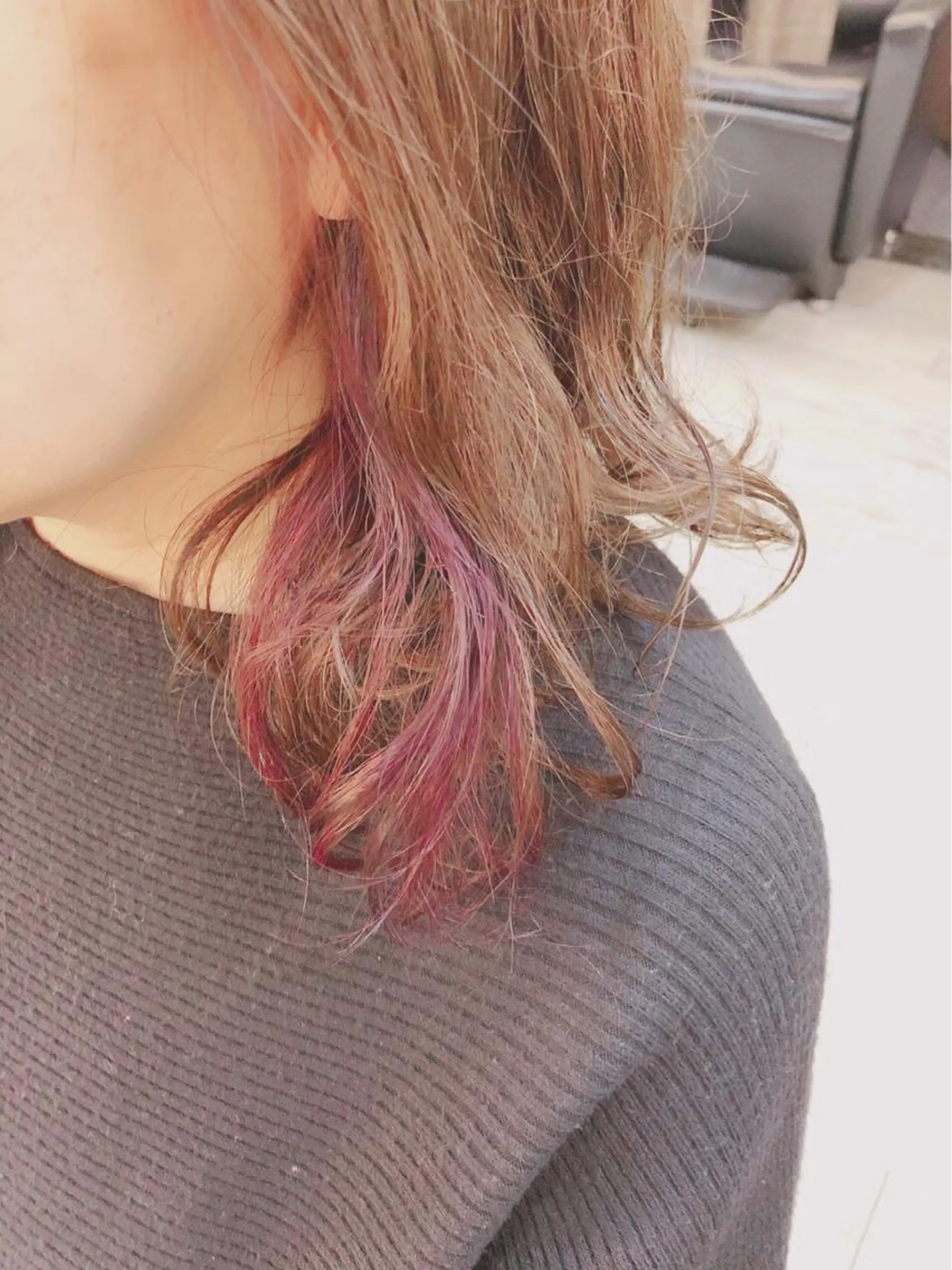 ミディアム カラー ブリーチ イヤリングカラー ブリーチなしカラー いけがみ ゆかなのヘアスタイル