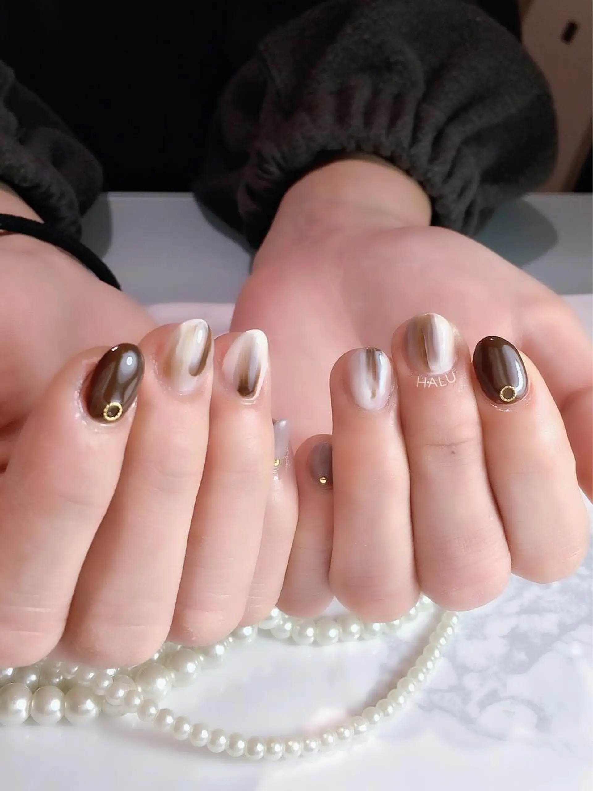 ネイル ニュアンスネイル バレンタイン HALU ハルのネイルデザイン