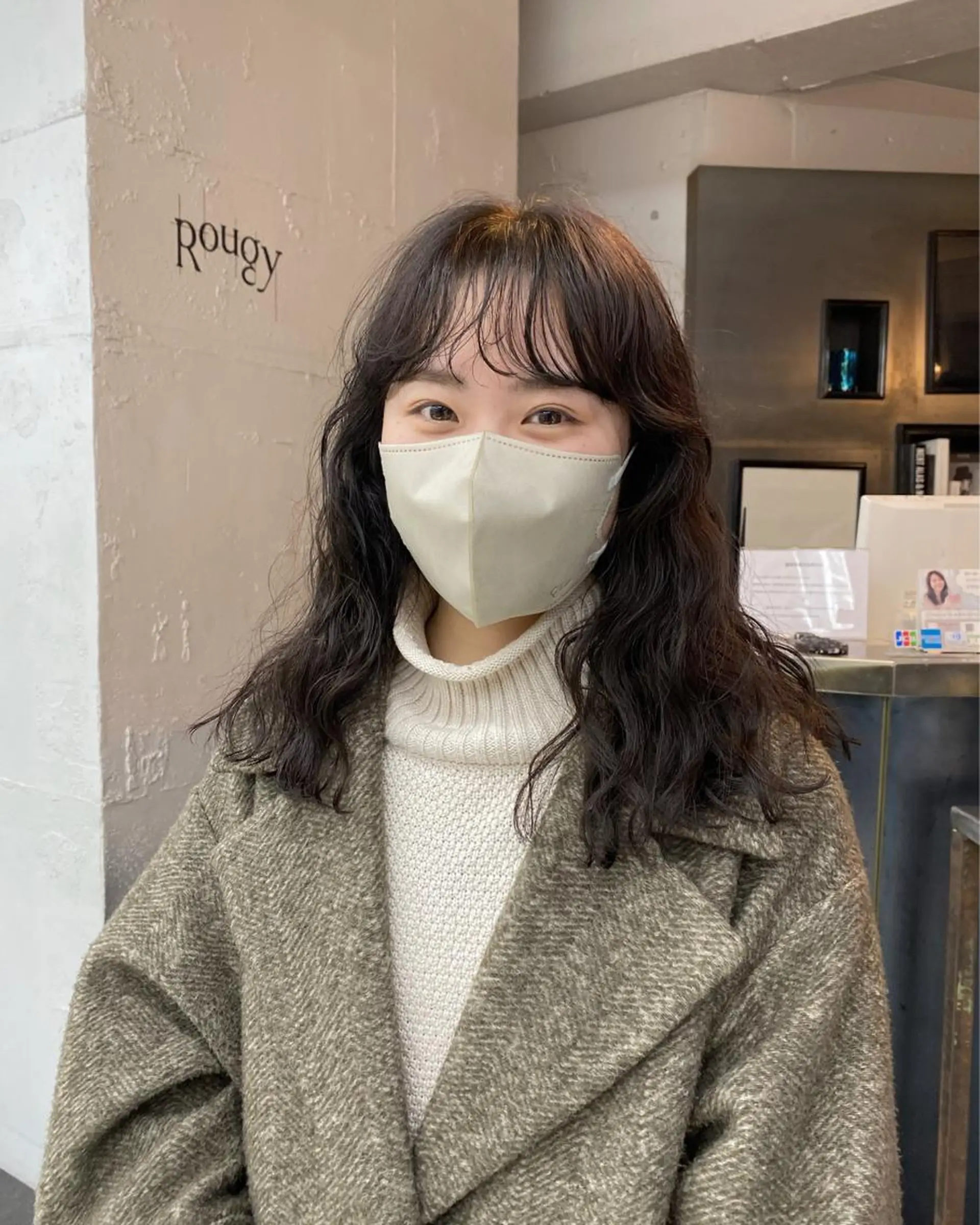 ミディアム カラー パーマ ミディアムパーマ 大石 沙季のヘアスタイル