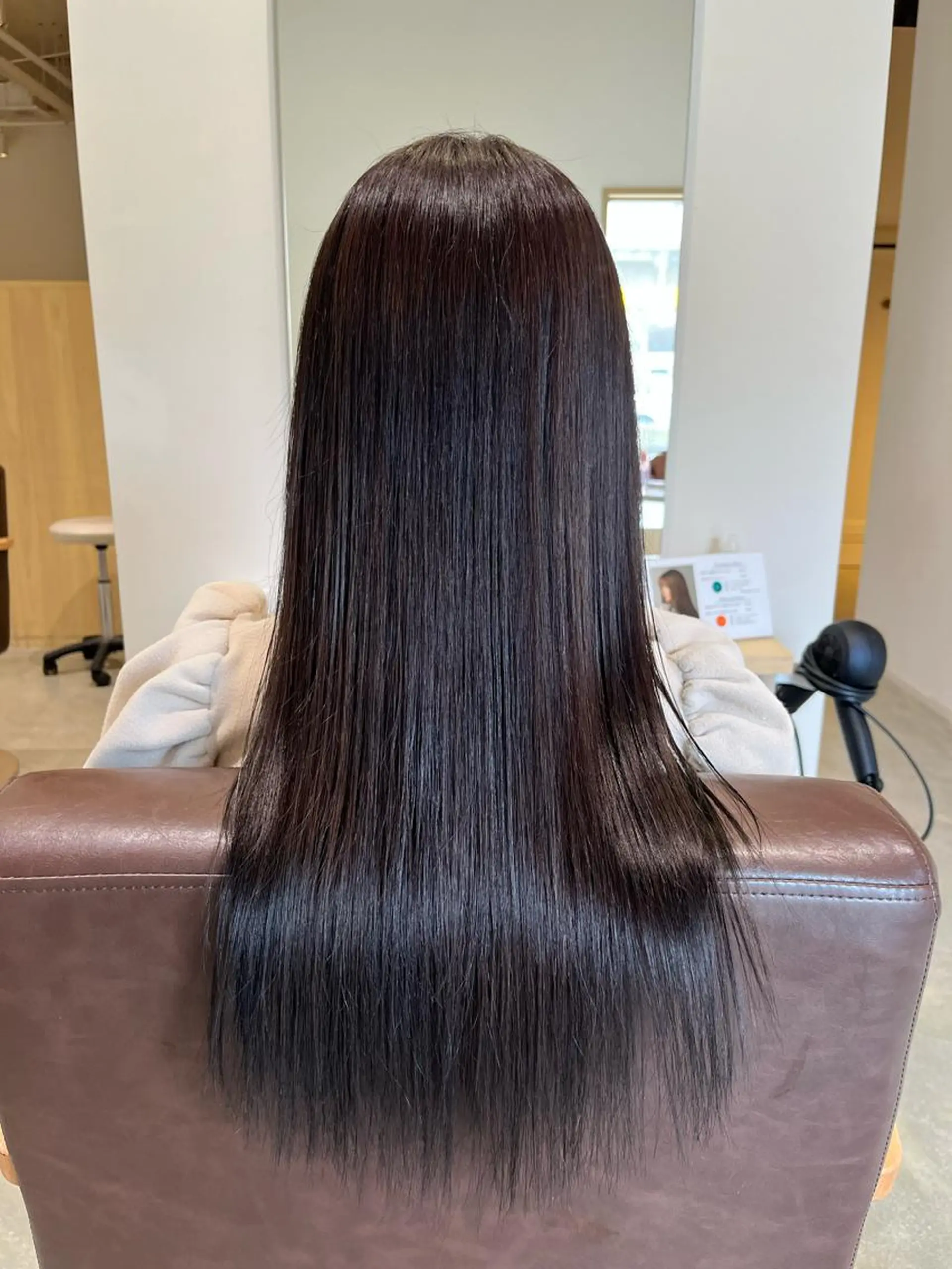 ロング カラー アッシュ ベージュカラー ブリーチ ブラウンカラー ケアブリーチ ヘアカラー トリートメント 🌼あんなtrend color🌼のヘアスタイル