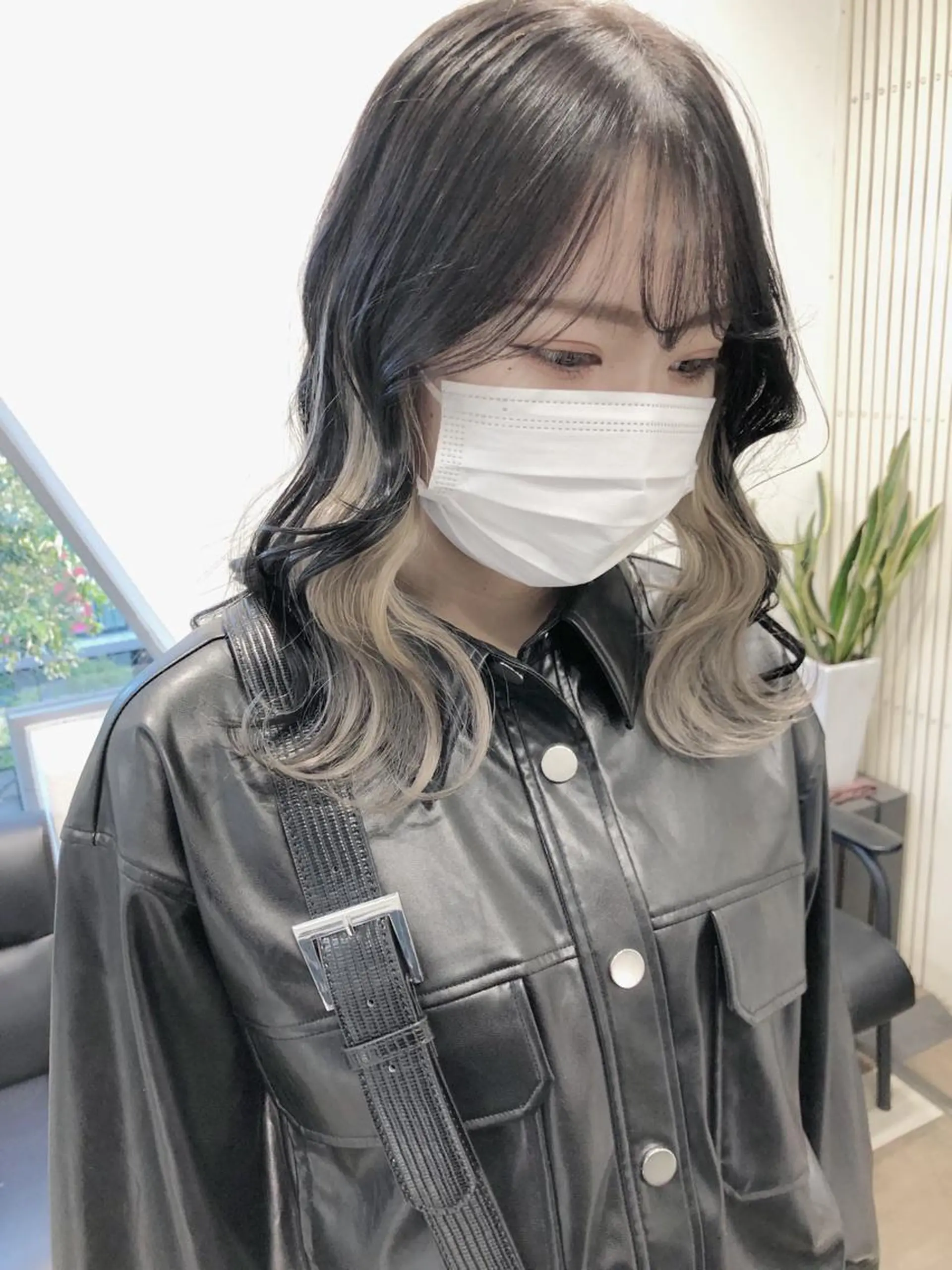ミディアム カラー mimiiy梅田 中崎町ハイトーンのヘアスタイル