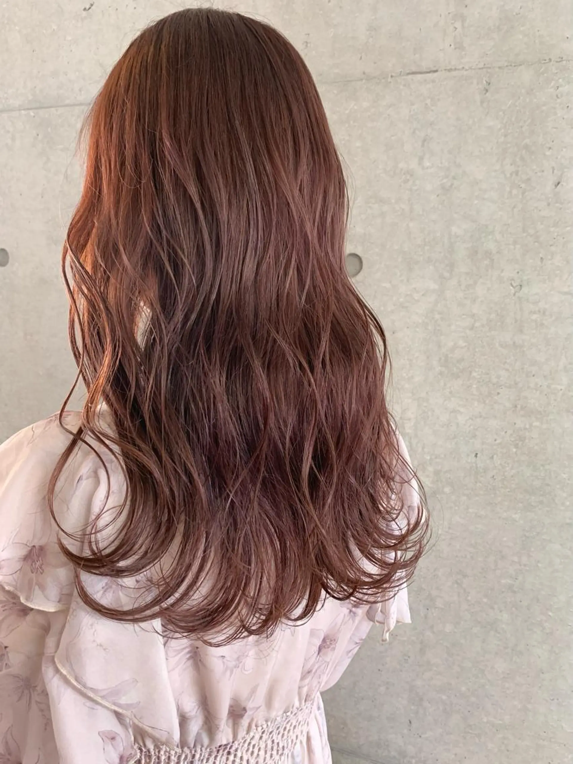 ロング カラー ベージュカラー ブリーチ ダブルカラー ブリーチなしカラー カット ヘアカラー 西岡 優太のヘアスタイル