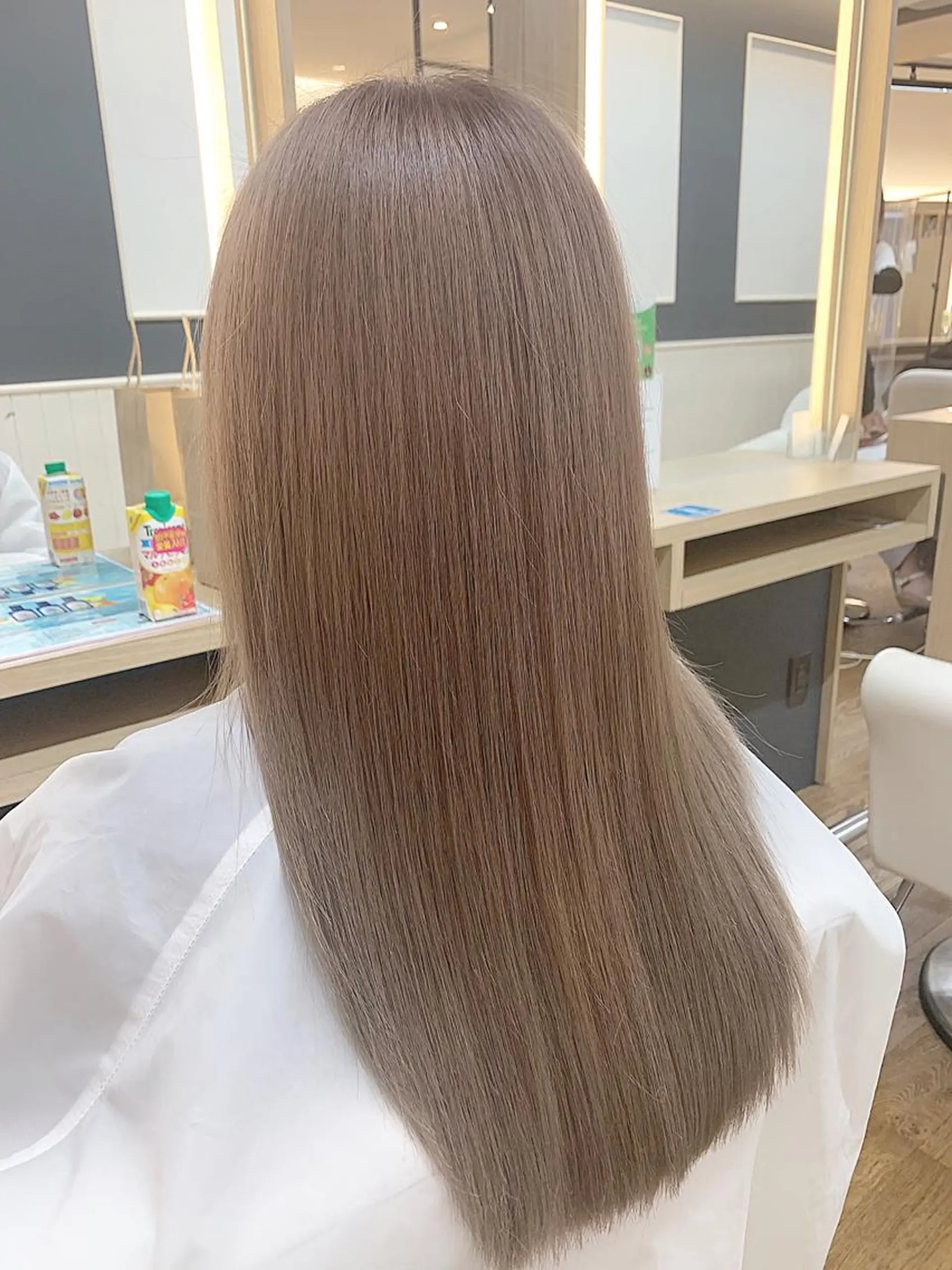 ロング カラー テクニカルディレクタ ー葛西凌大のヘアスタイル