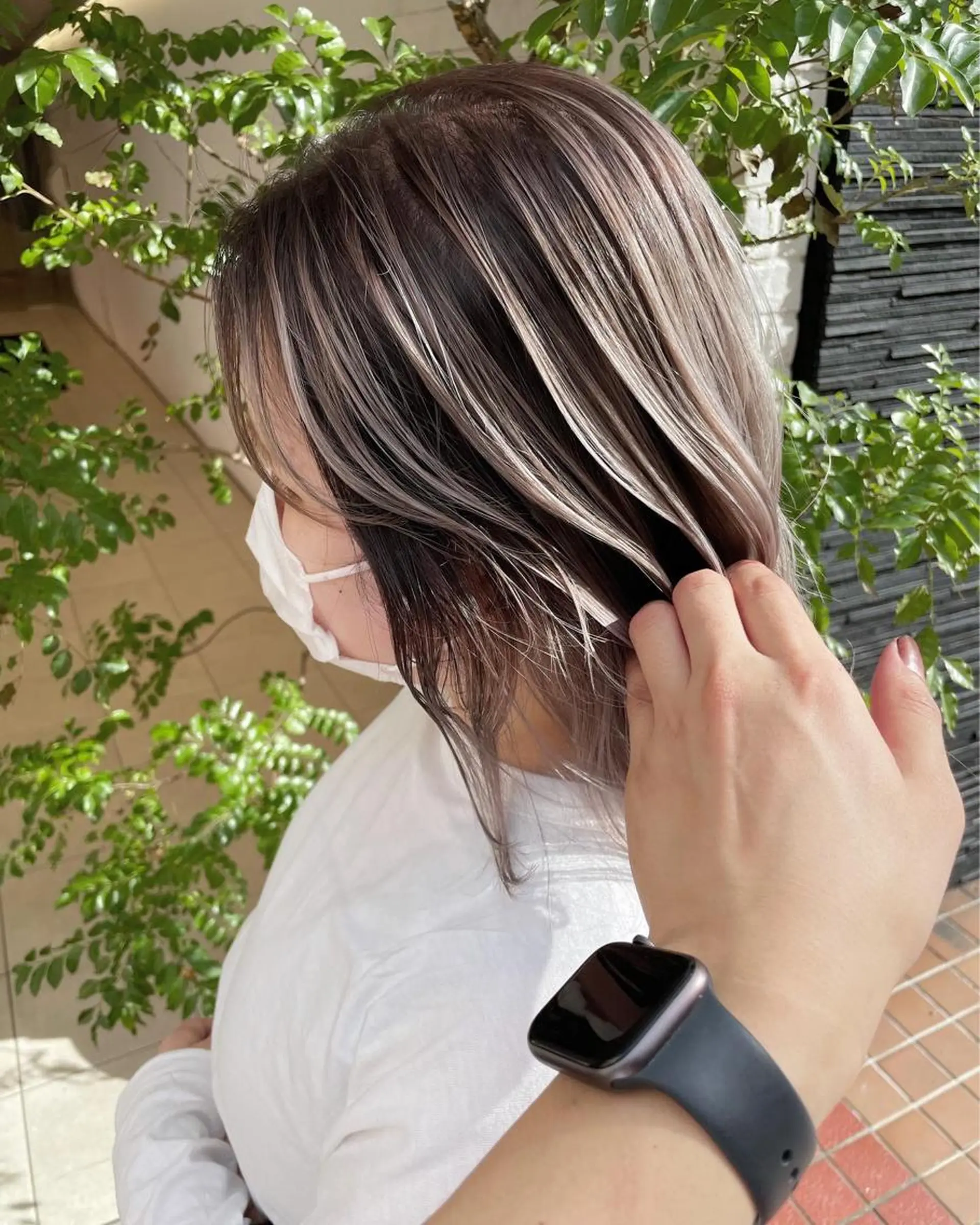 セミロング ミストバング ボブ ハイライト レイヤーカット トリートメント VEGA天神 ブリーチのヘアスタイル