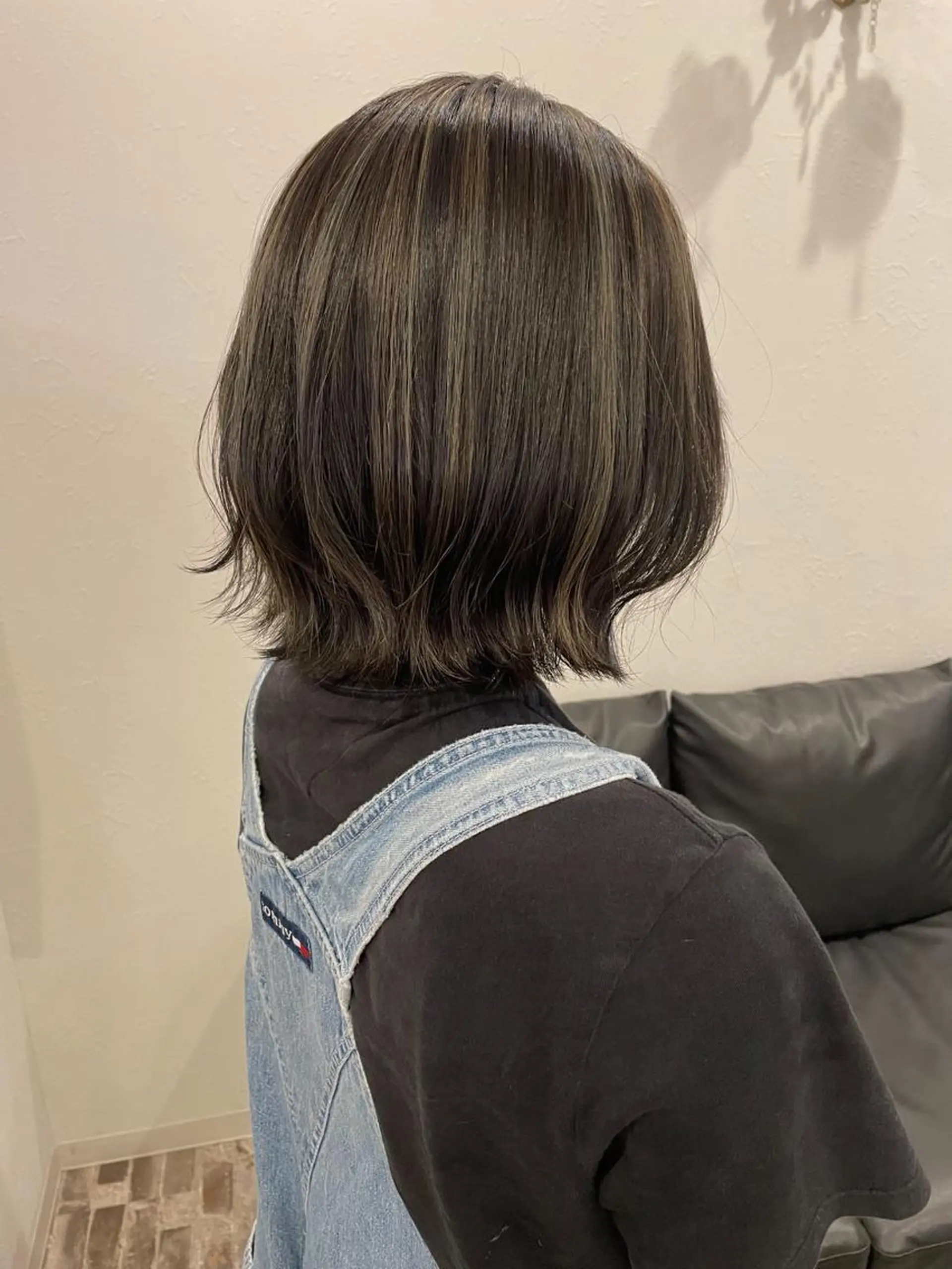 ショート カラー グレージュ ハイライトカラー シルバー シルバーグレージュ ハイライト ヘアカラー m ā l o.🌷 サカモトマイコのヘアスタイル