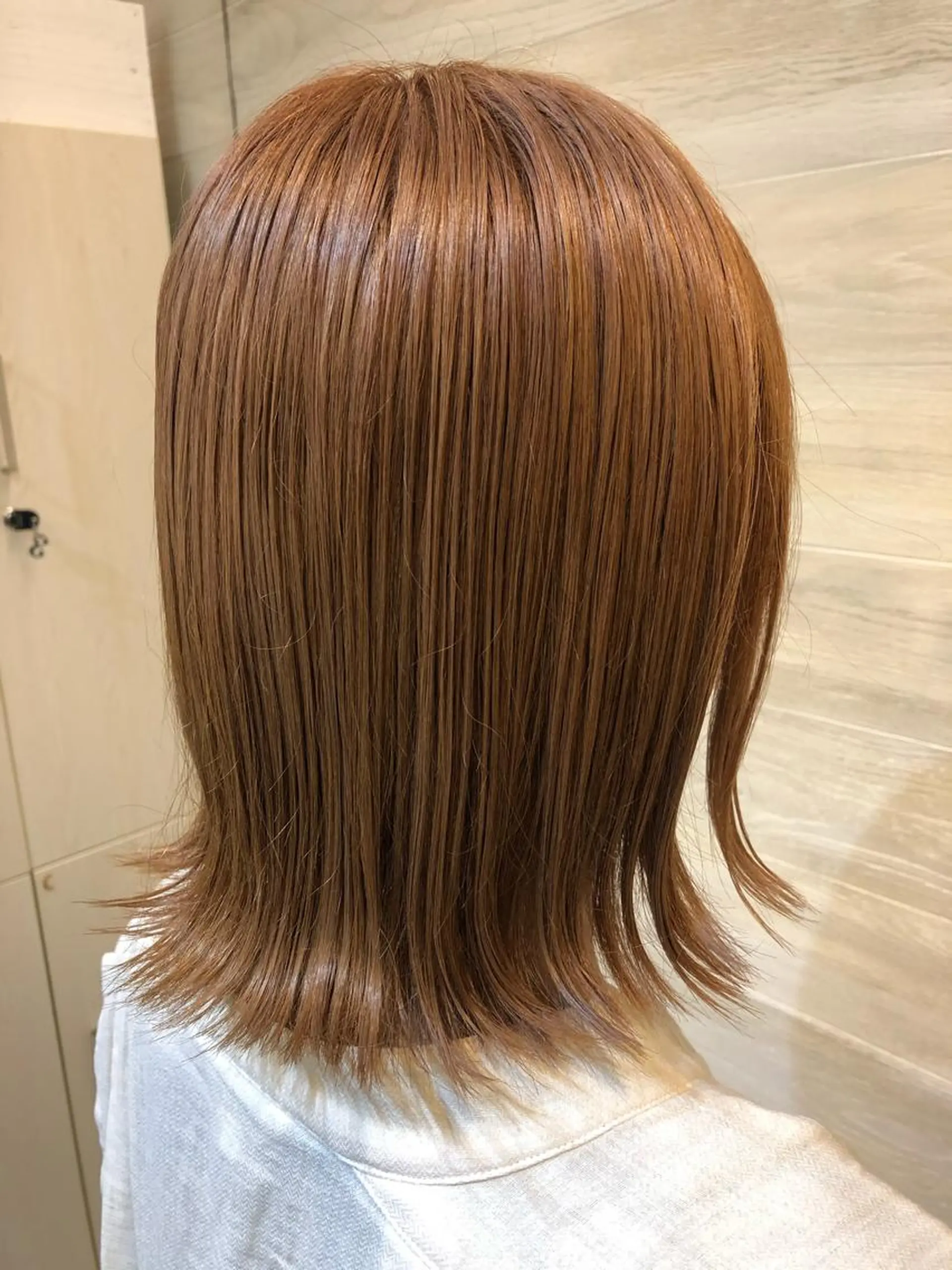 ミディアム カラー ベージュカラー ボブ 韓国風ヘア 外ハネヘア カット✂️カラー🌈 はお任せ✨ 芳賀 要のヘアスタイル