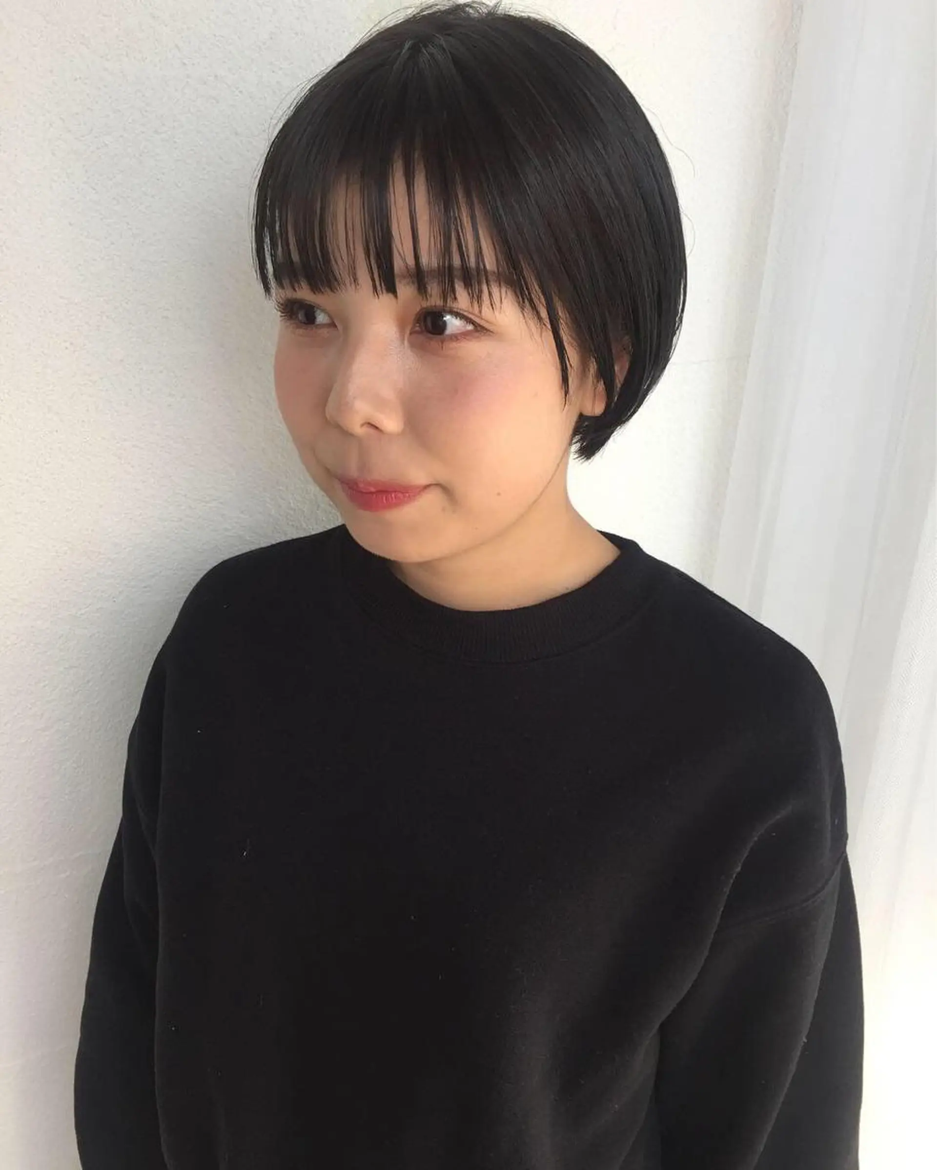 ショート カラー aW HAIRカンノ カナエのヘアスタイル