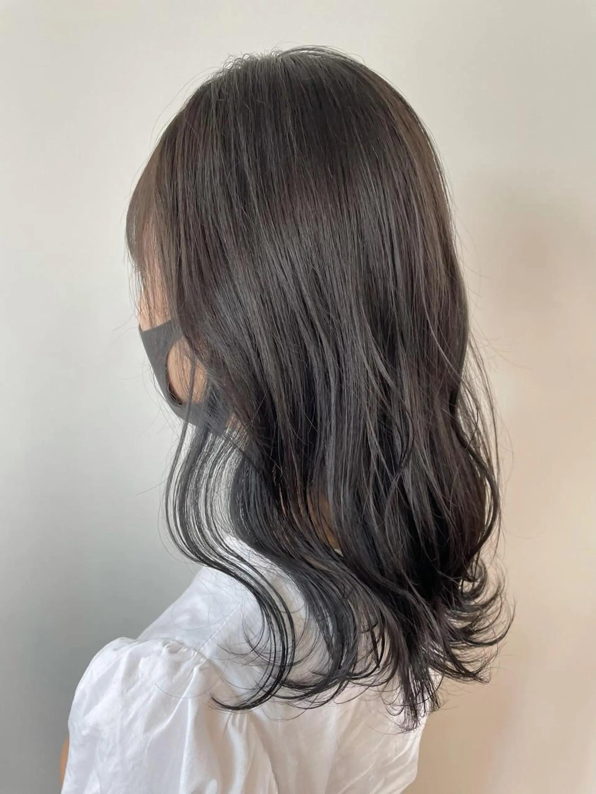 ロング アッシュ ロング ヘアカラー FLAGS YAMATOのヘアスタイル