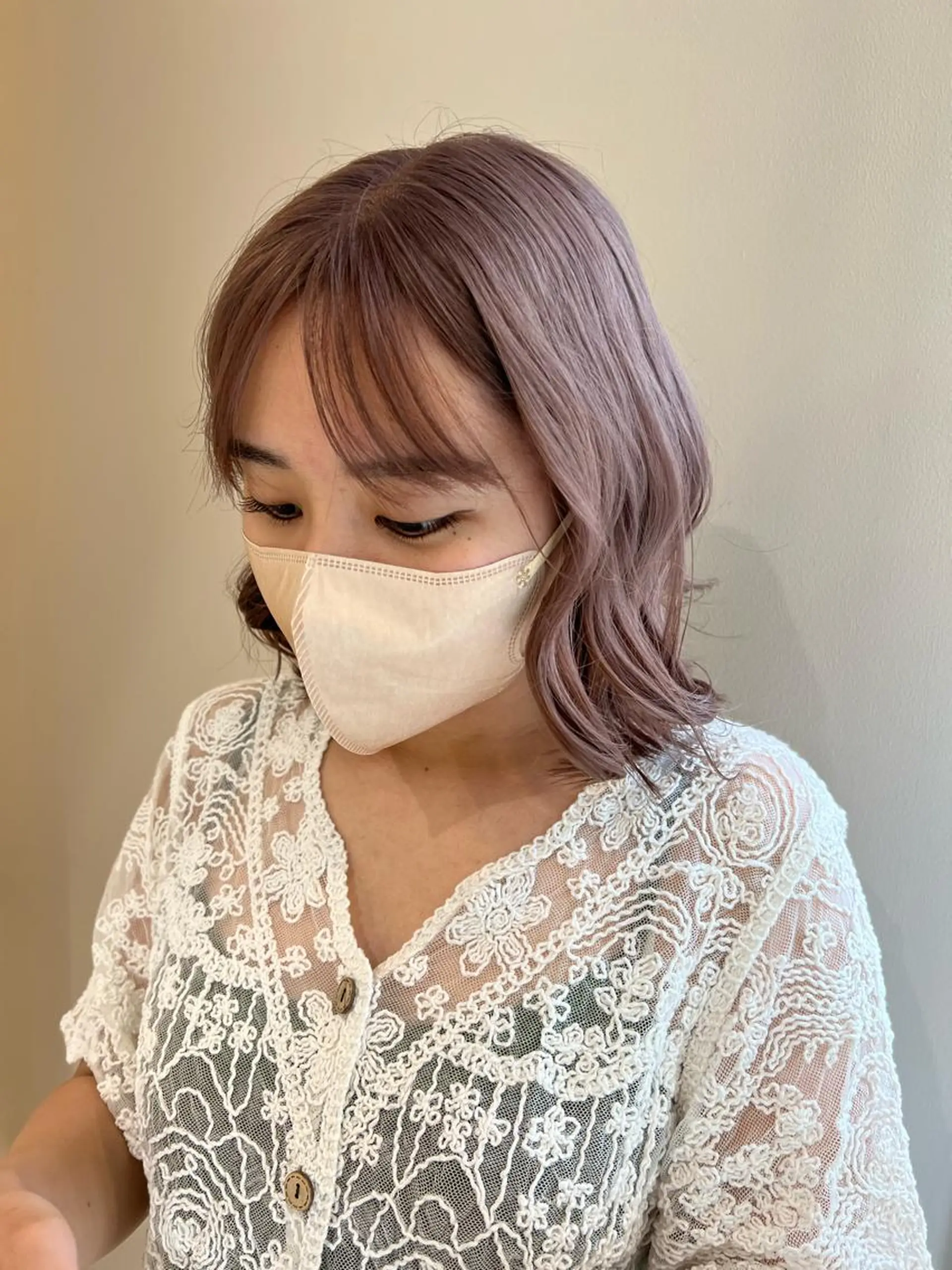 ショート カラー ベージュカラー ミルクティーベージュ ヘアカラー トリートメント ヘアセット ハイトーン/ウルフ /レイヤー/坂野幸伸のヘアスタイル