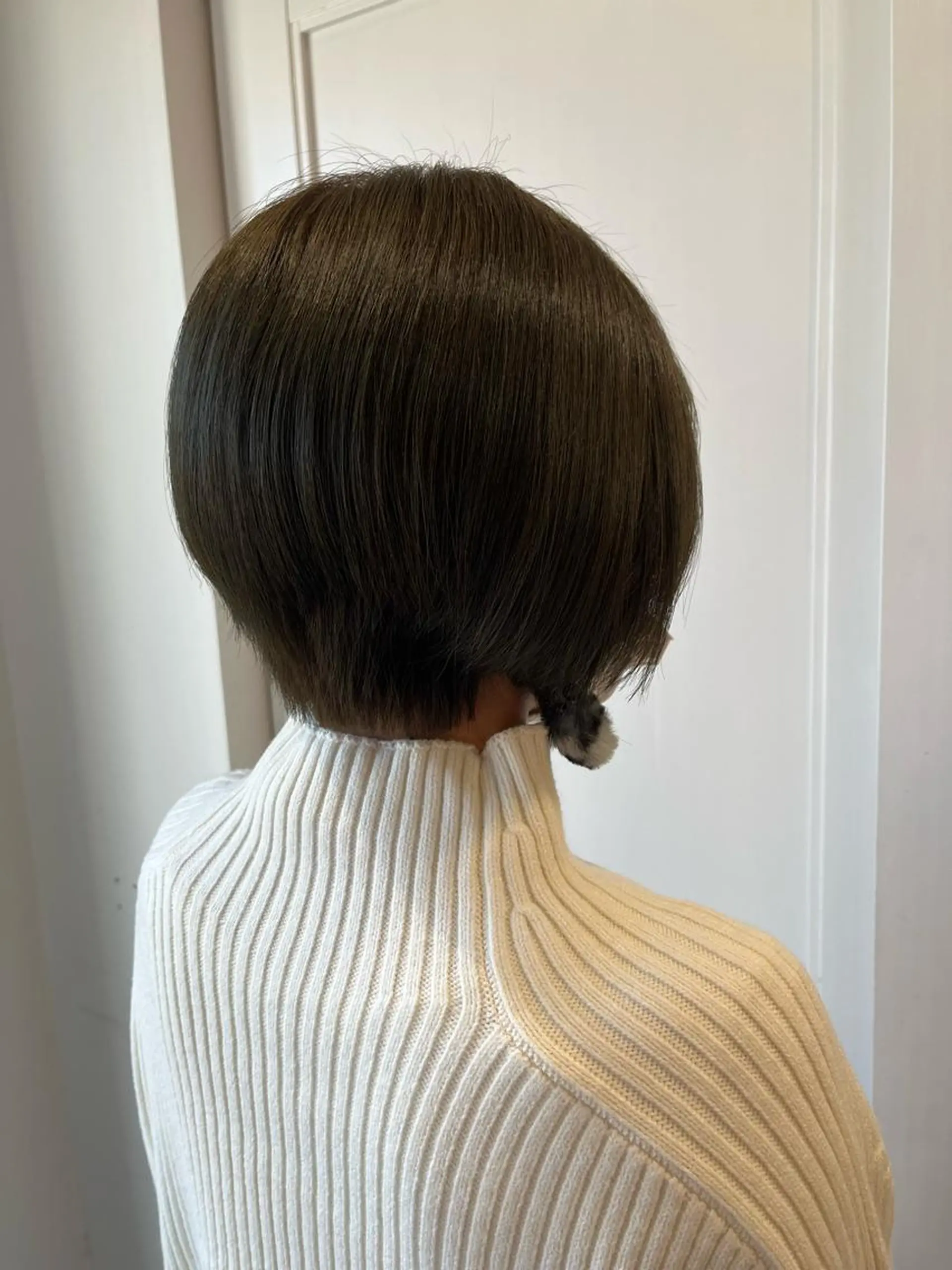 ショート カラー ブラウンカラー オリーブブラウン crenier【クルニエ】所属・亀田 幸美のヘアスタイル