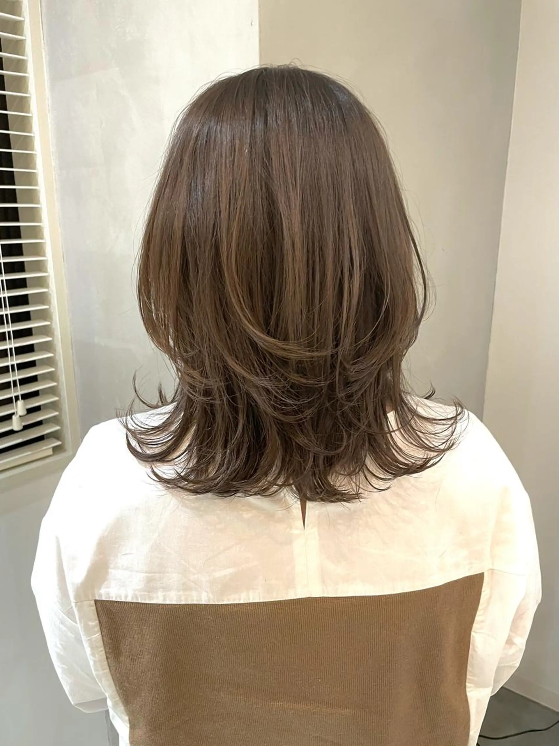 ミディアム ミディアムレイヤー レイヤーカット Pēji所属・松村 総のヘアスタイル