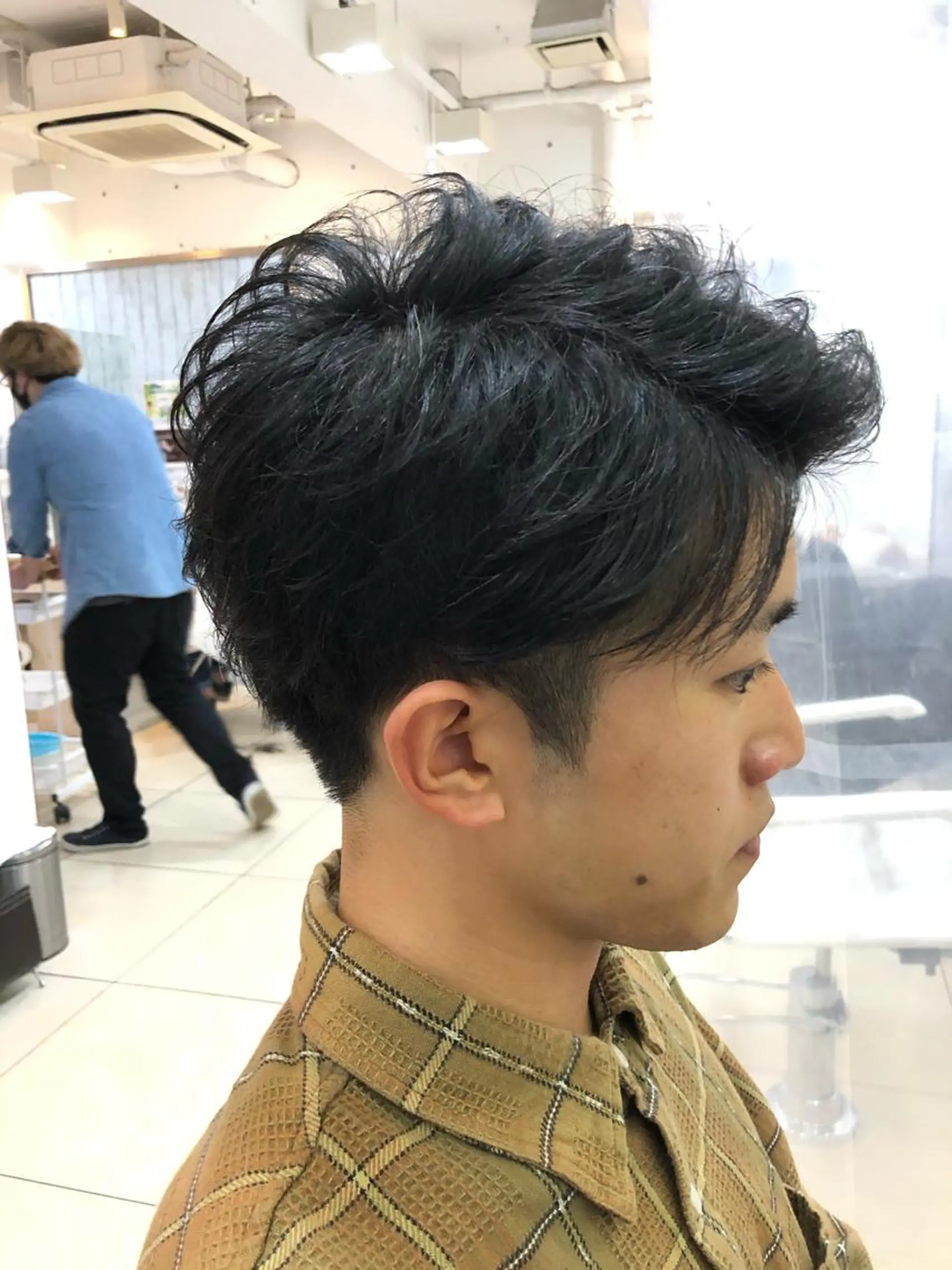 ショート メンズ 髪質改善× 白髪ぼかし溝江のヘアスタイル