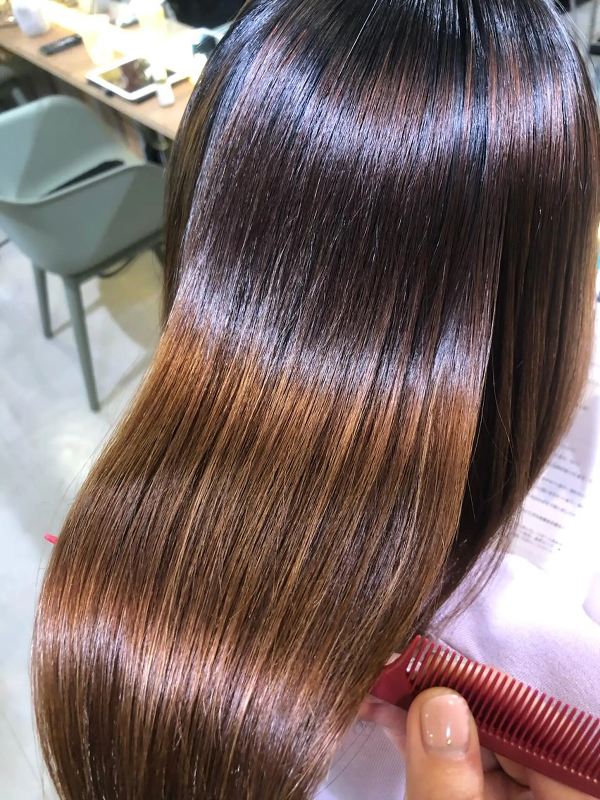 セミロング 青木 ありさのヘアスタイル