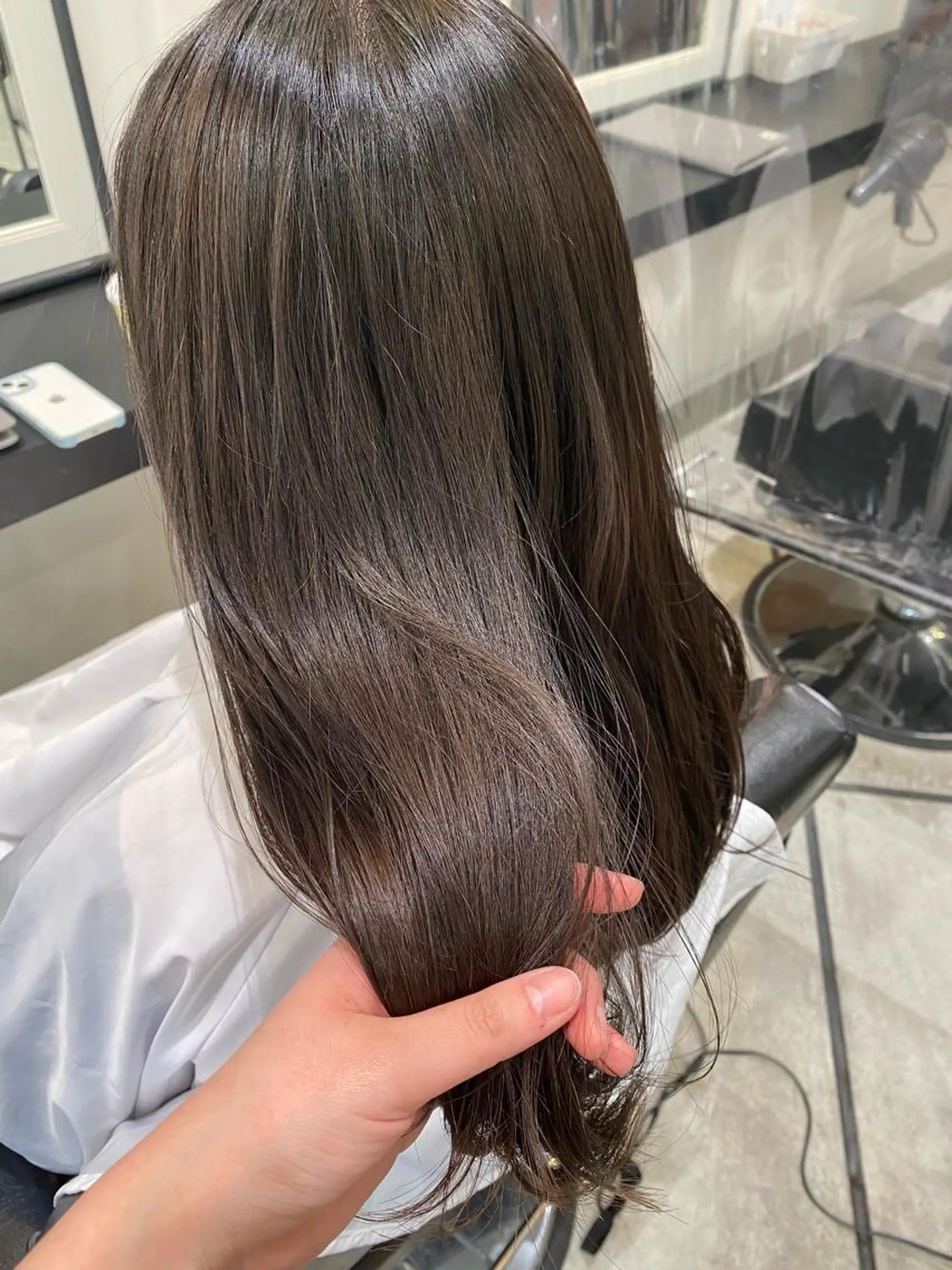 ロング 丸尾 沙弥香のヘアスタイル