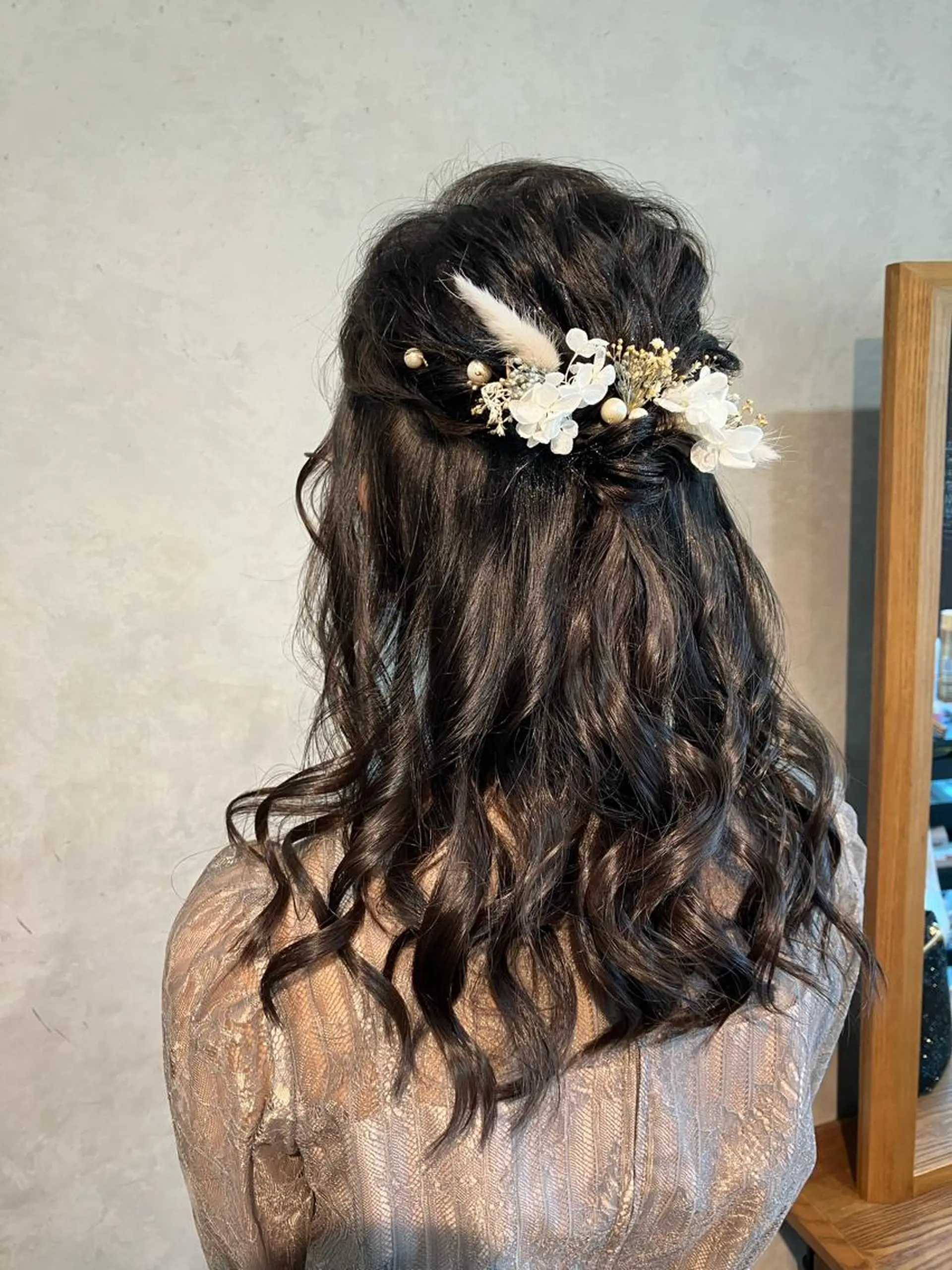 ヘアアレンジ ハーフアップ 結婚式・ブライダル Hair&Make Nahoのマツエク・マツパデザイン