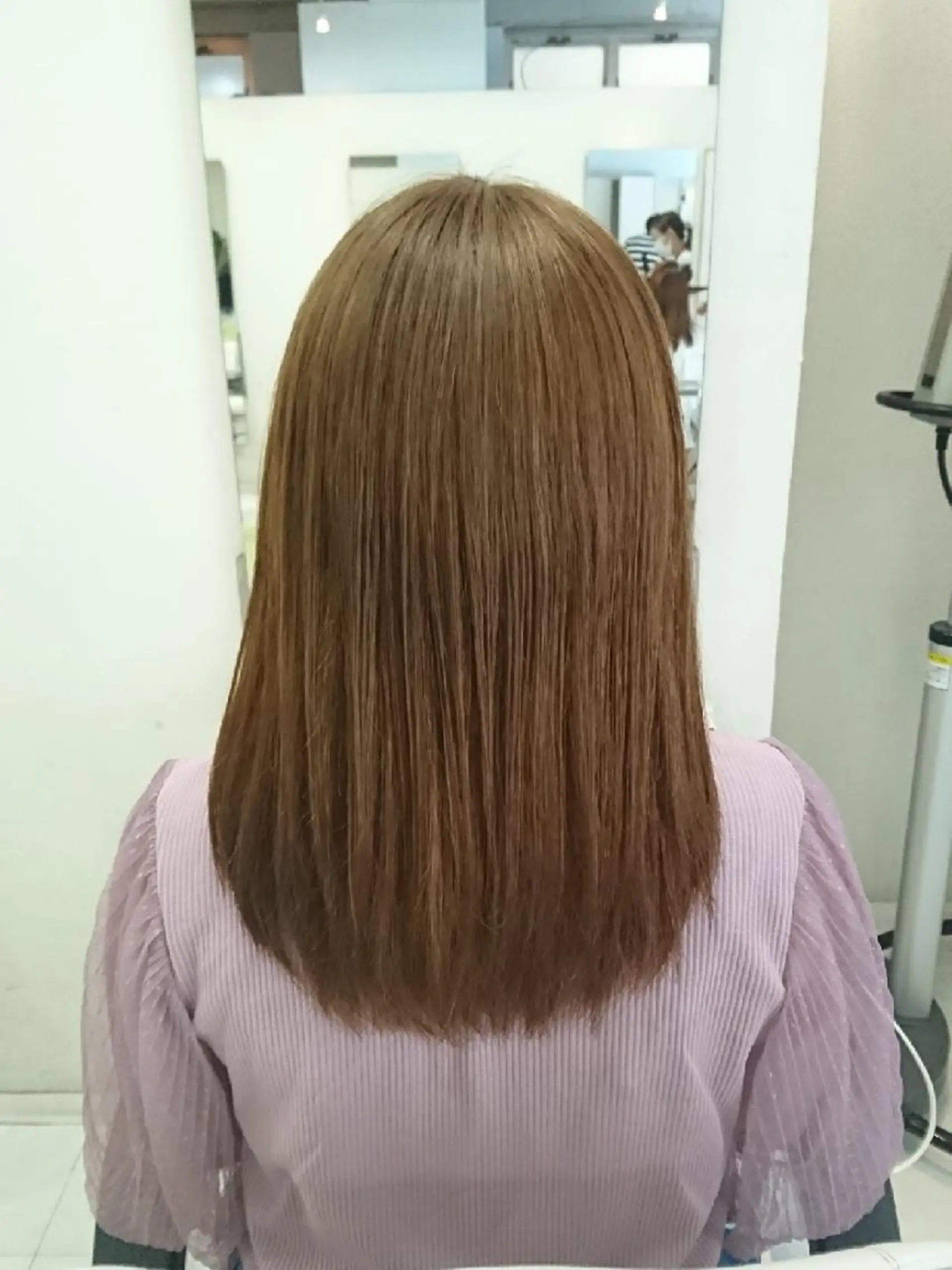 セミロング カラー nagane sayakaのヘアスタイル