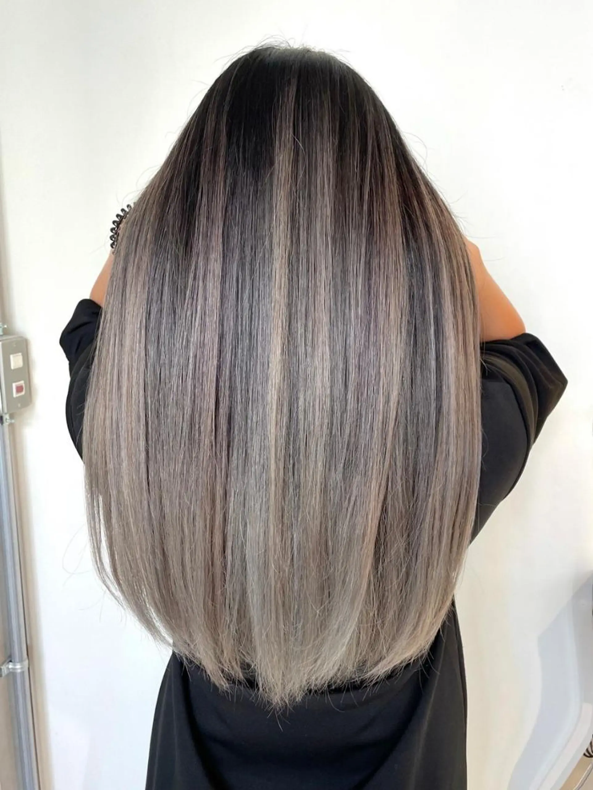 カラー セミロング ヘアカラー トリートメント 公式 Ease by amble luxeのヘアスタイル