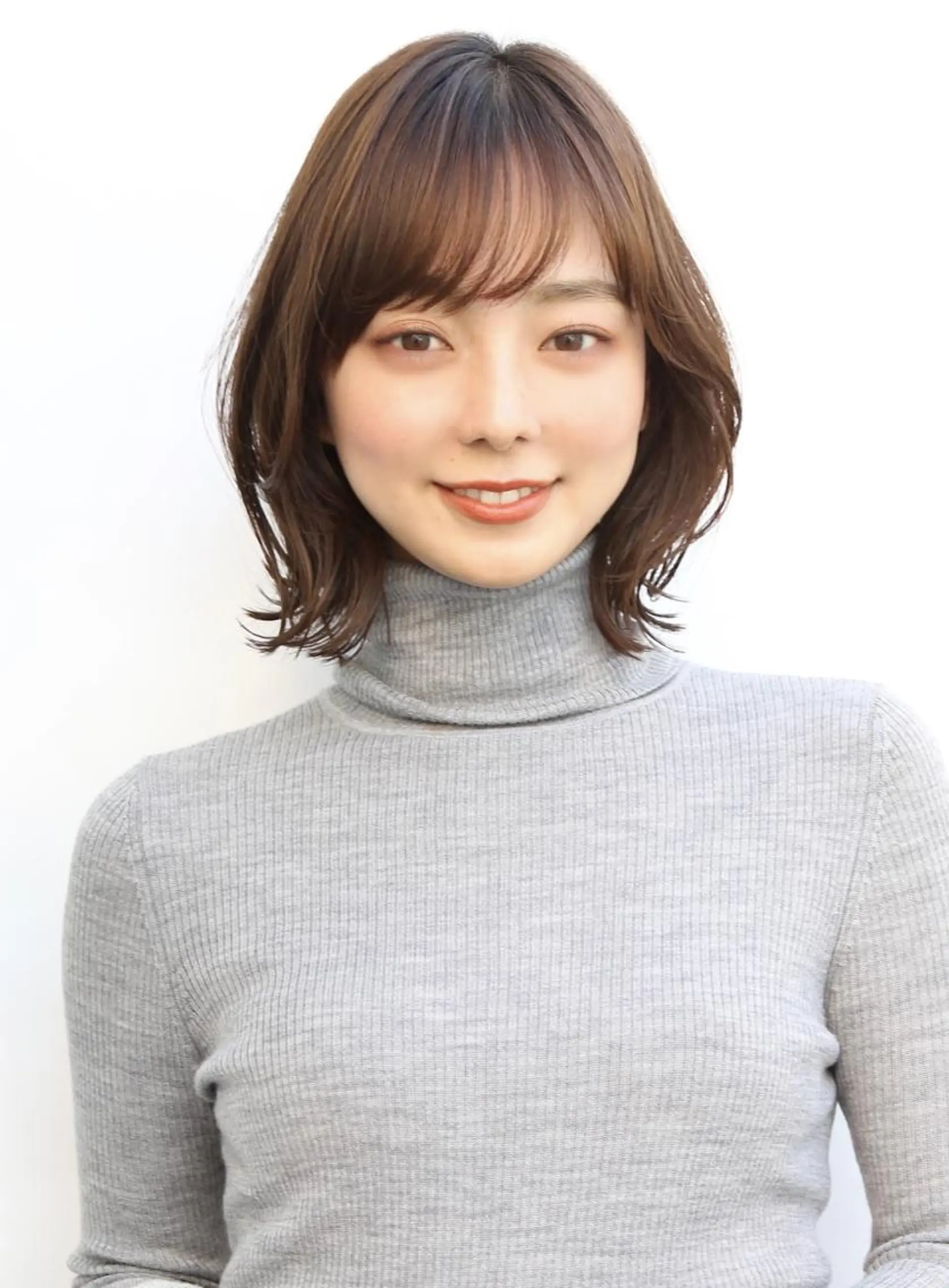 ミディアム マイナス5歳若見え 40代以上必見✊️のヘアスタイル