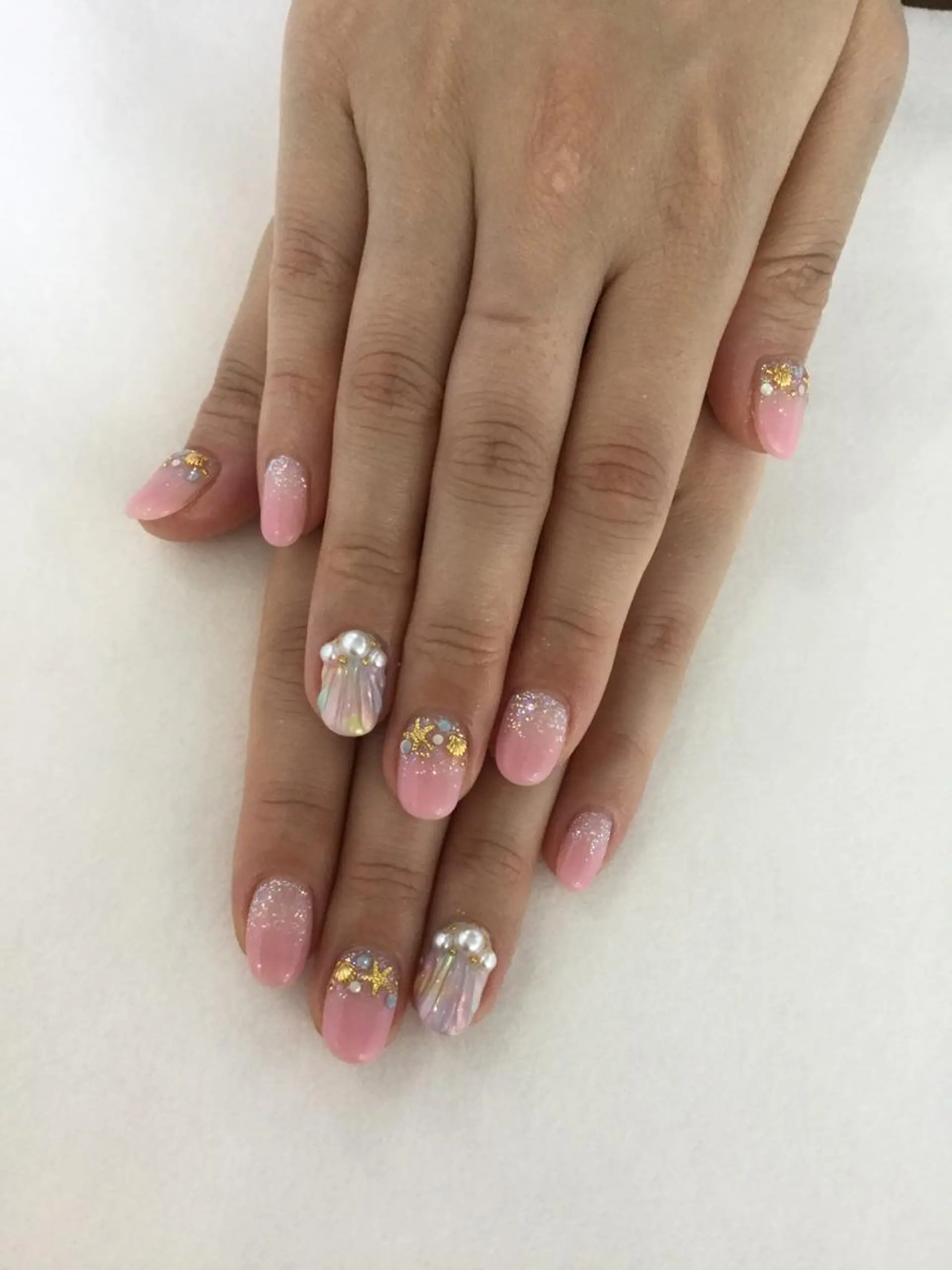 ネイル ハンドネイル 💎🐰 saki. m 🐰💎のネイルデザイン