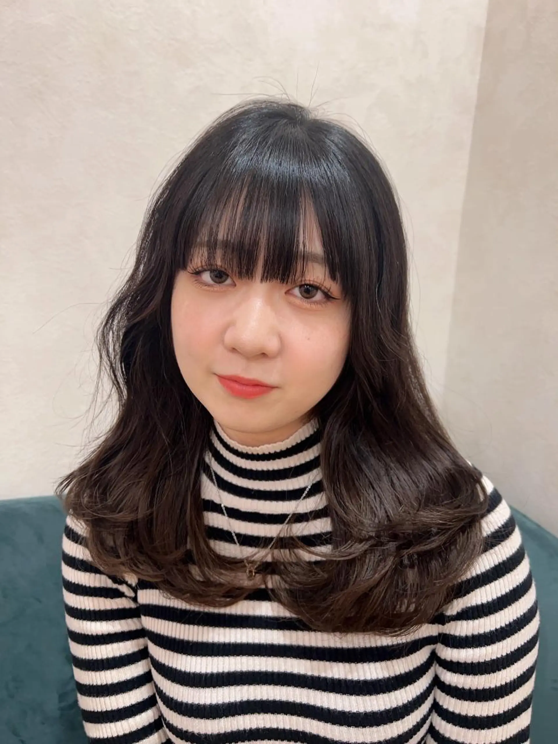 セミロング 顔周り🇰🇷韓国 レイヤー/モエのヘアスタイル