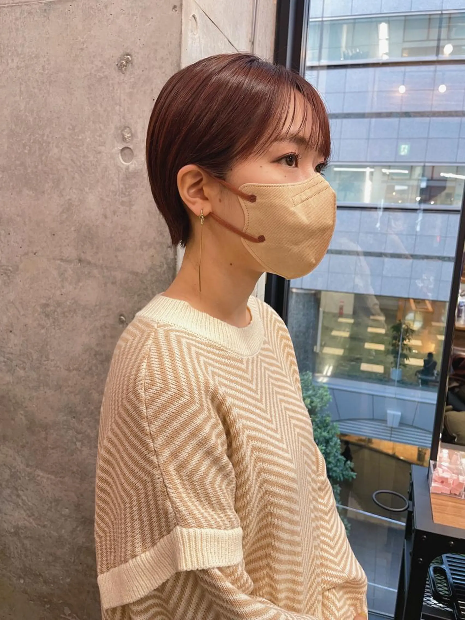 ショート カット ヘアカラー 石上 沙也香のヘアスタイル