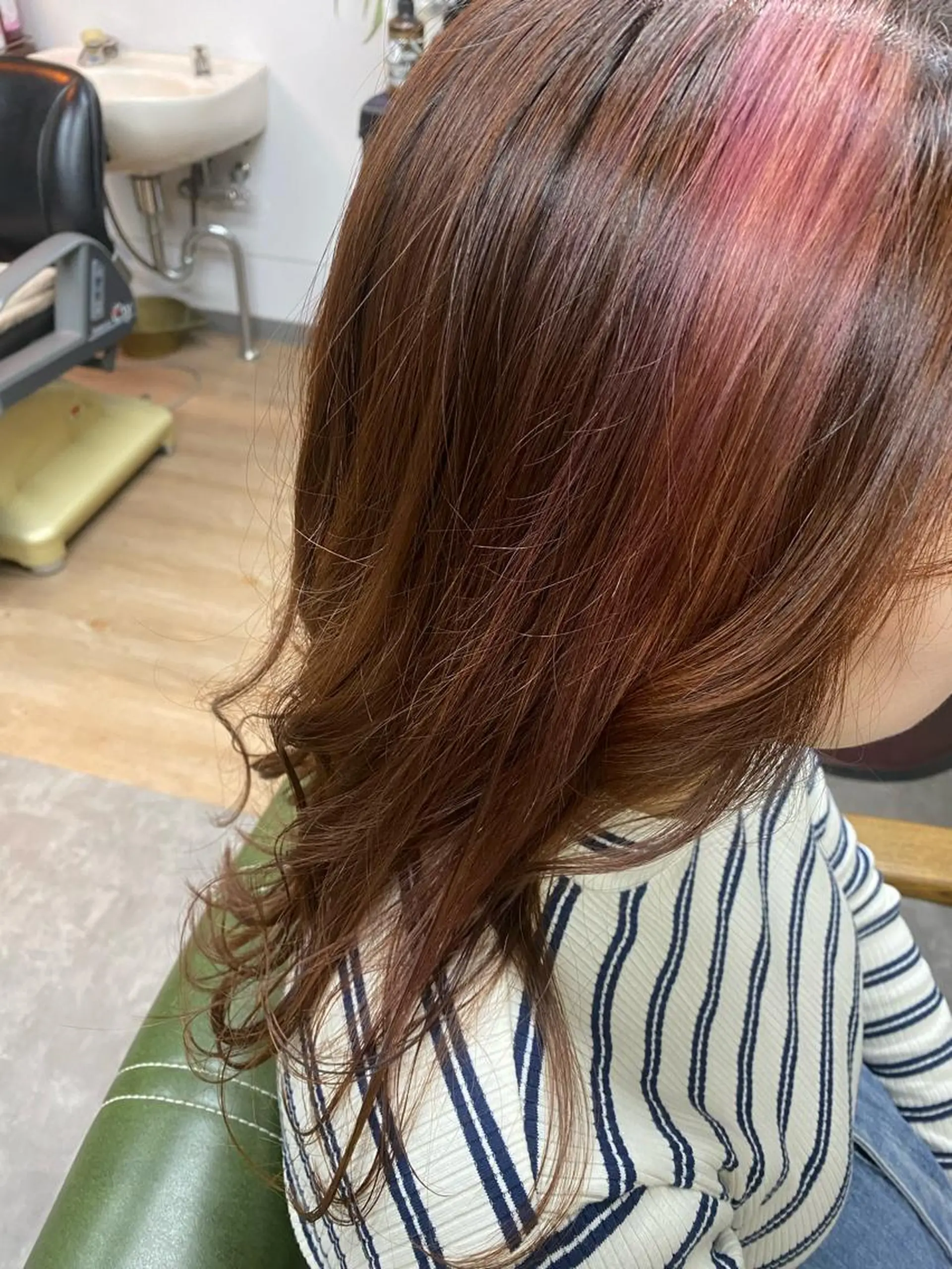 ロング カラー 永沼 真依のヘアスタイル