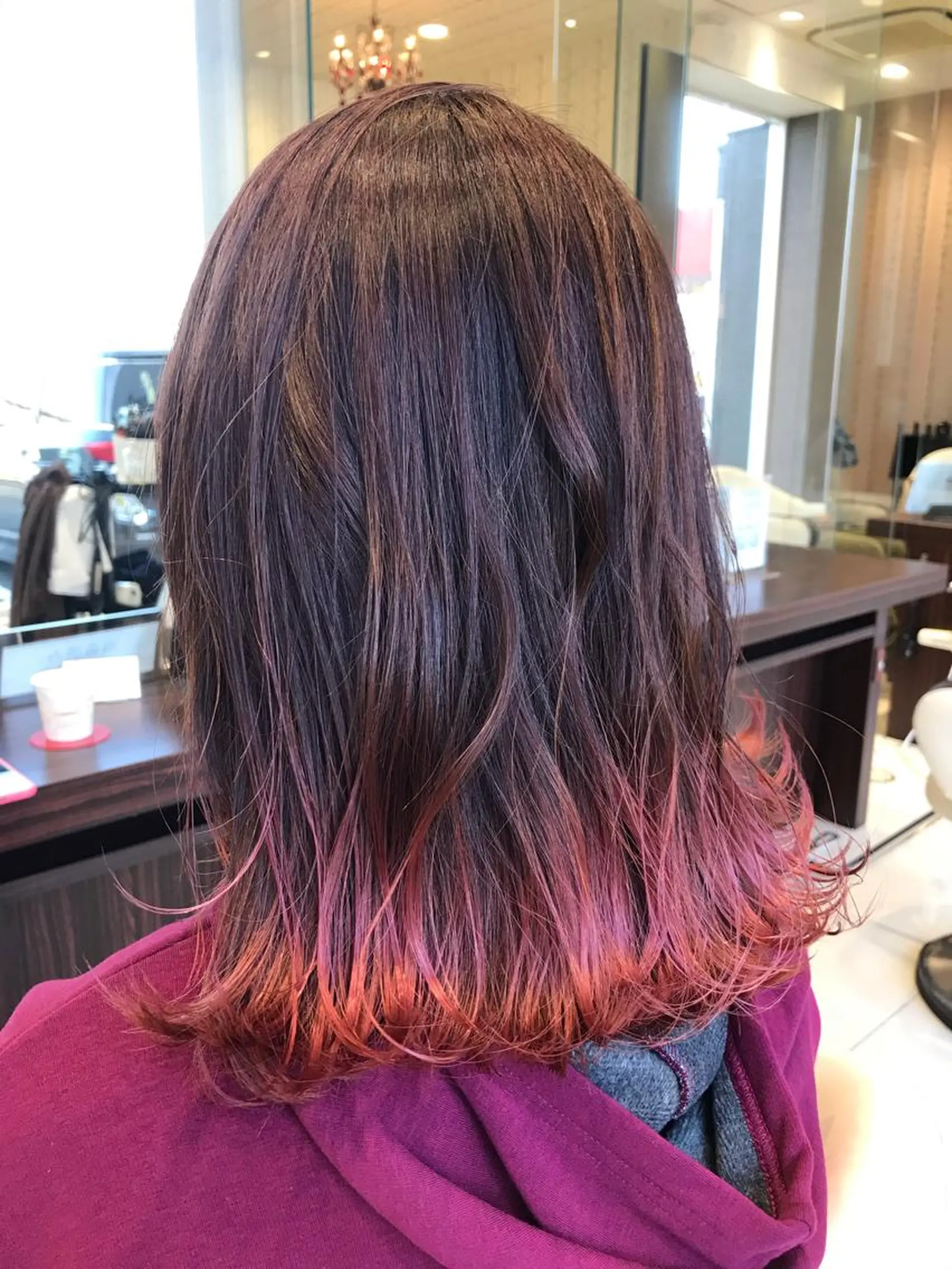 カラー 茂木 絵梨子のヘアスタイル